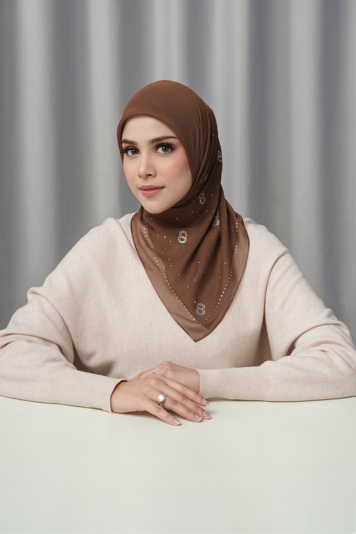10866358026552-Everyday Glam Scarf - Cocoa