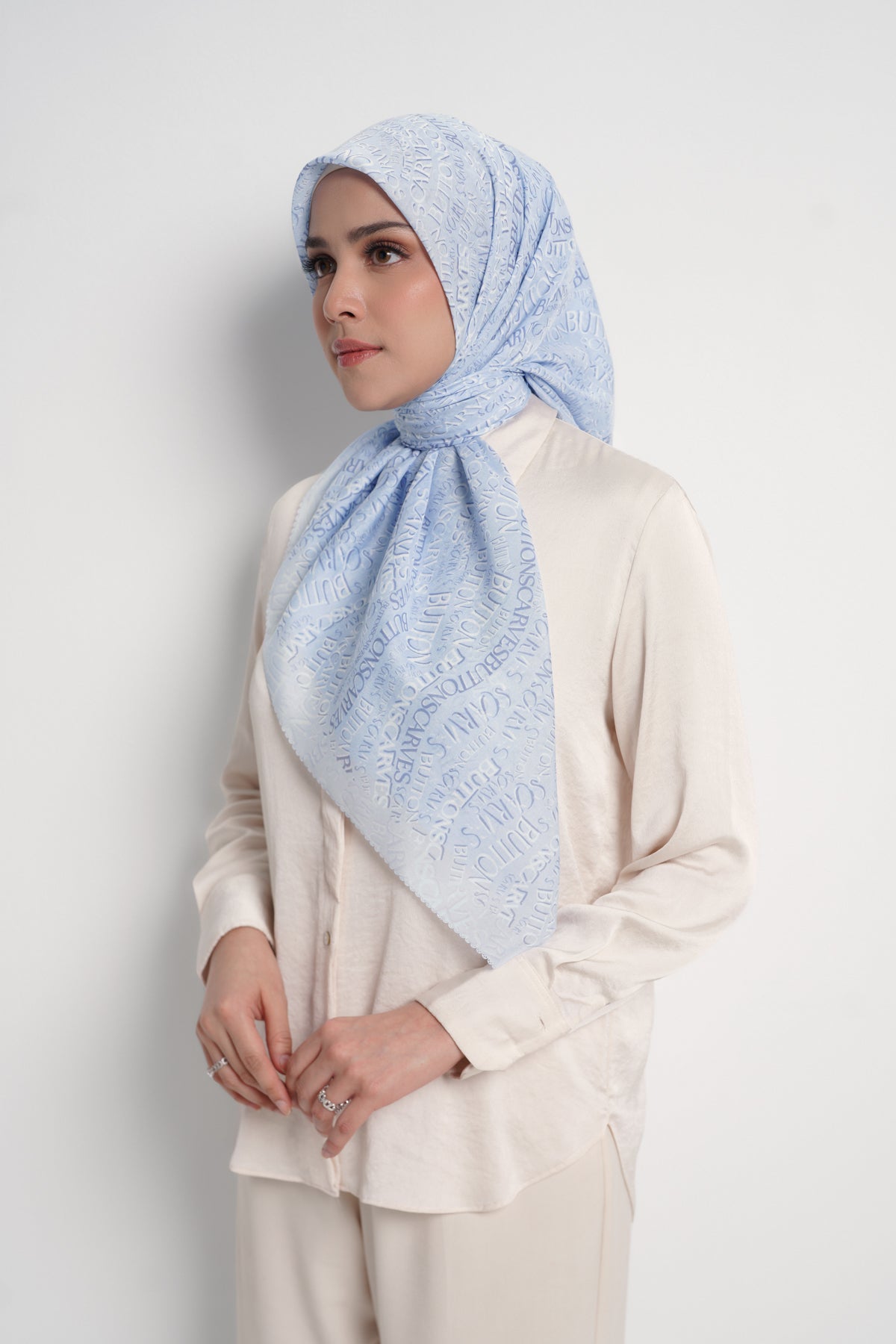 Waves Monogram Square - Crystal Blue