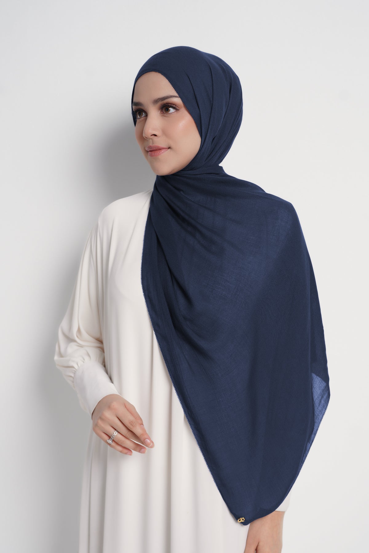Yura Shawl - Navy