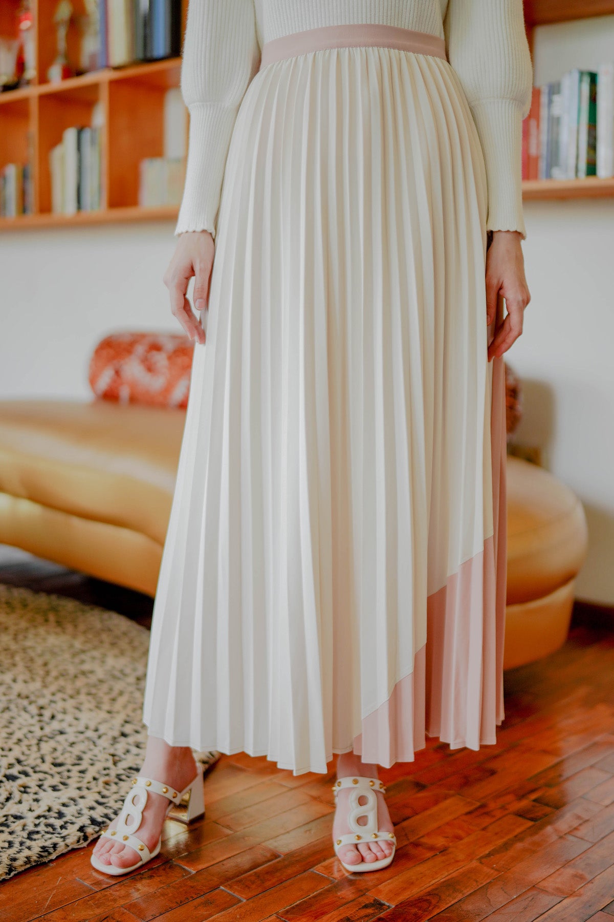 Kila Two Tone Pleated Skirt - White Pink