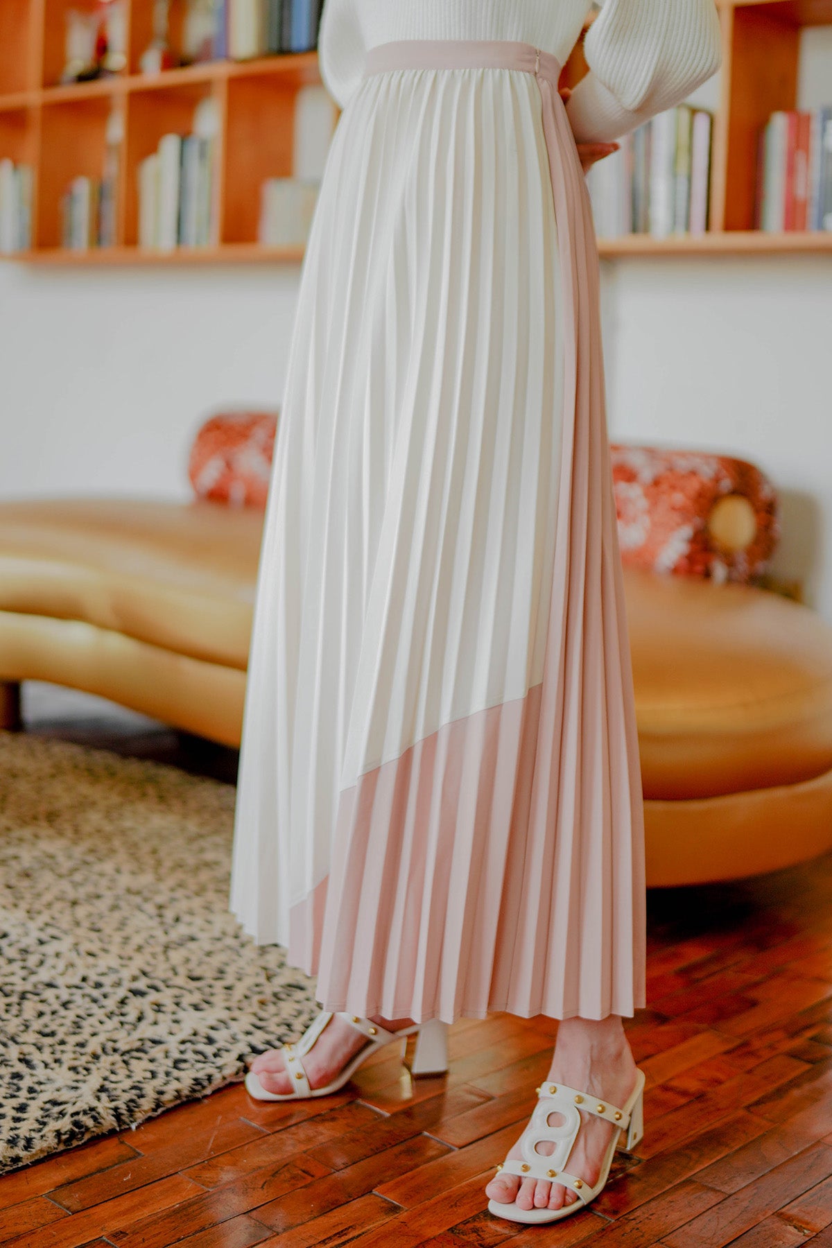 Kila Two Tone Pleated Skirt - White Pink