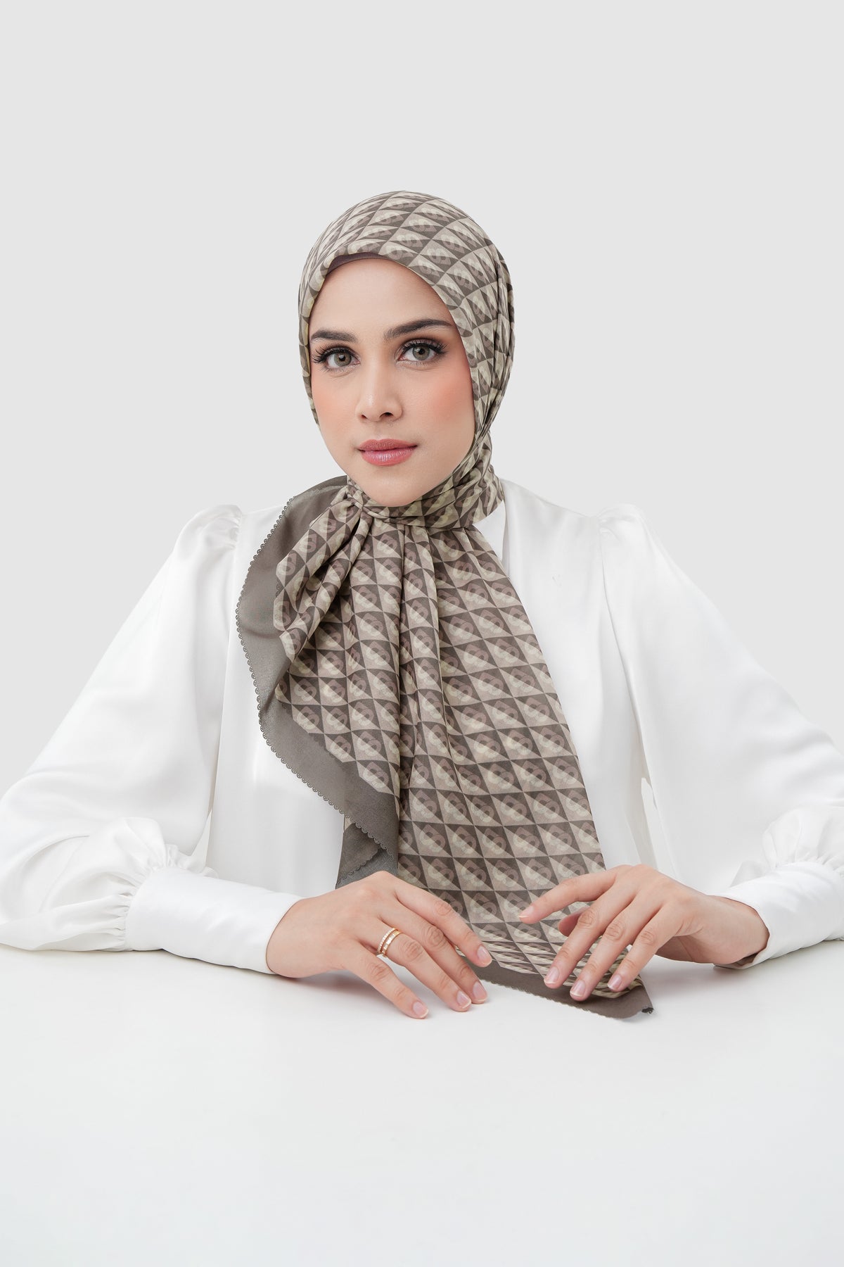 Prism Voile Square - Tiramisu