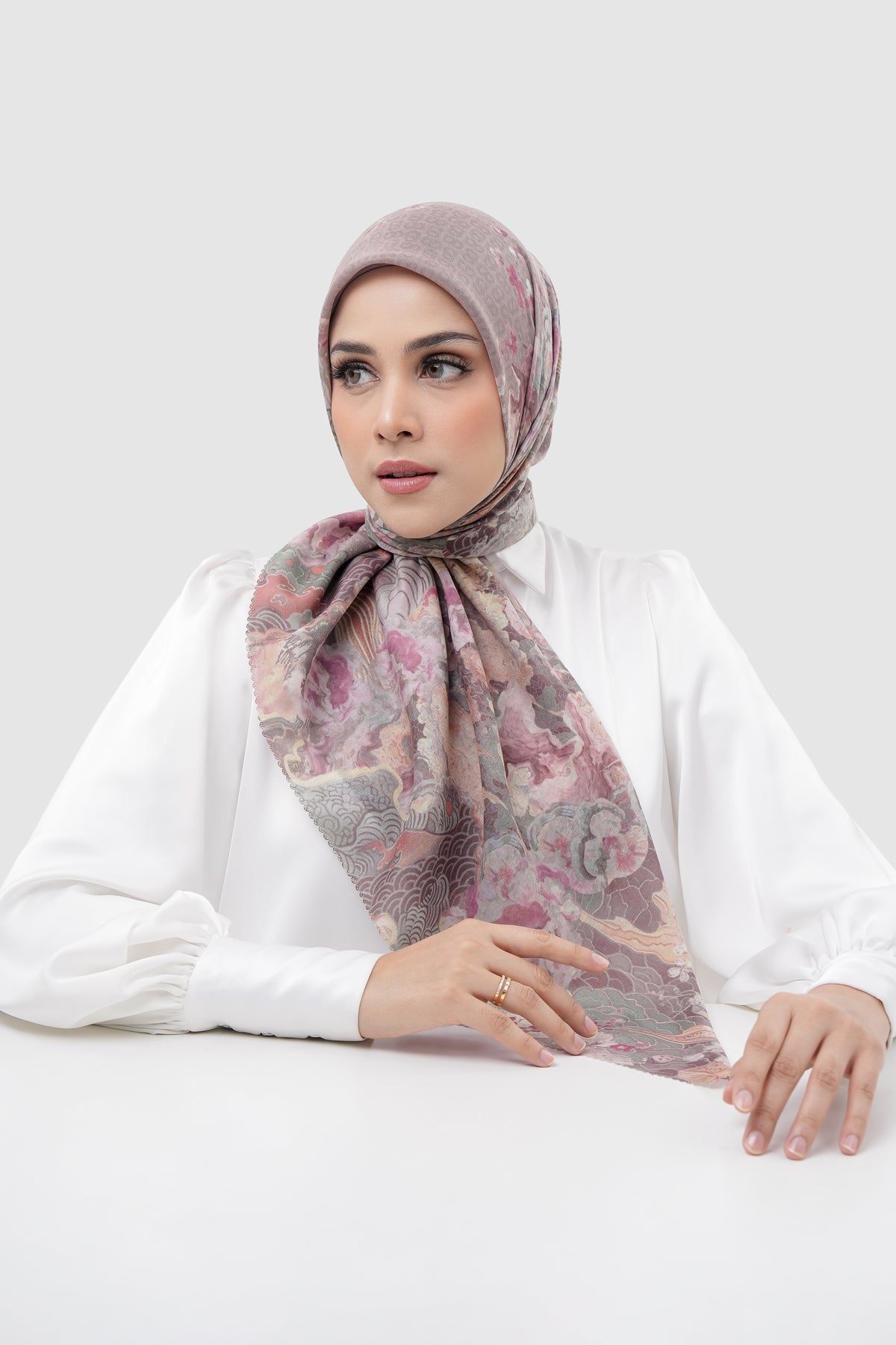 Kirei Satin Square - Amigasa