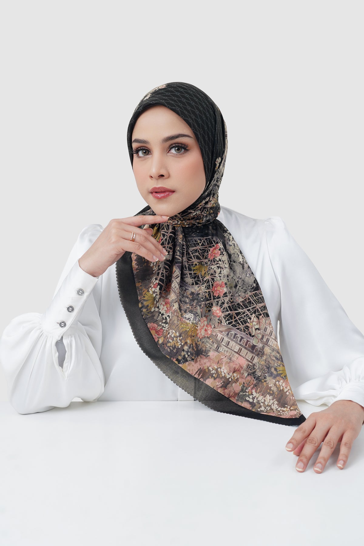 The Parisian 3.0 Square - Minuit