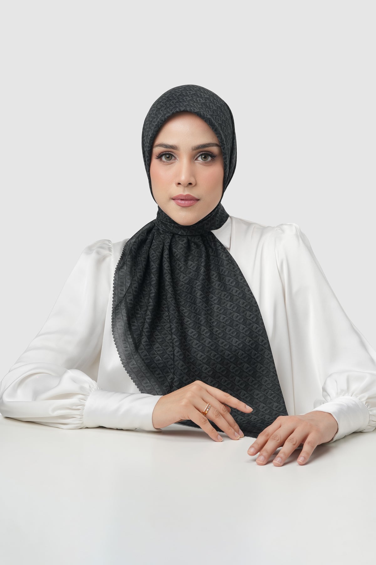 Interlock Voile Square - Obsidian