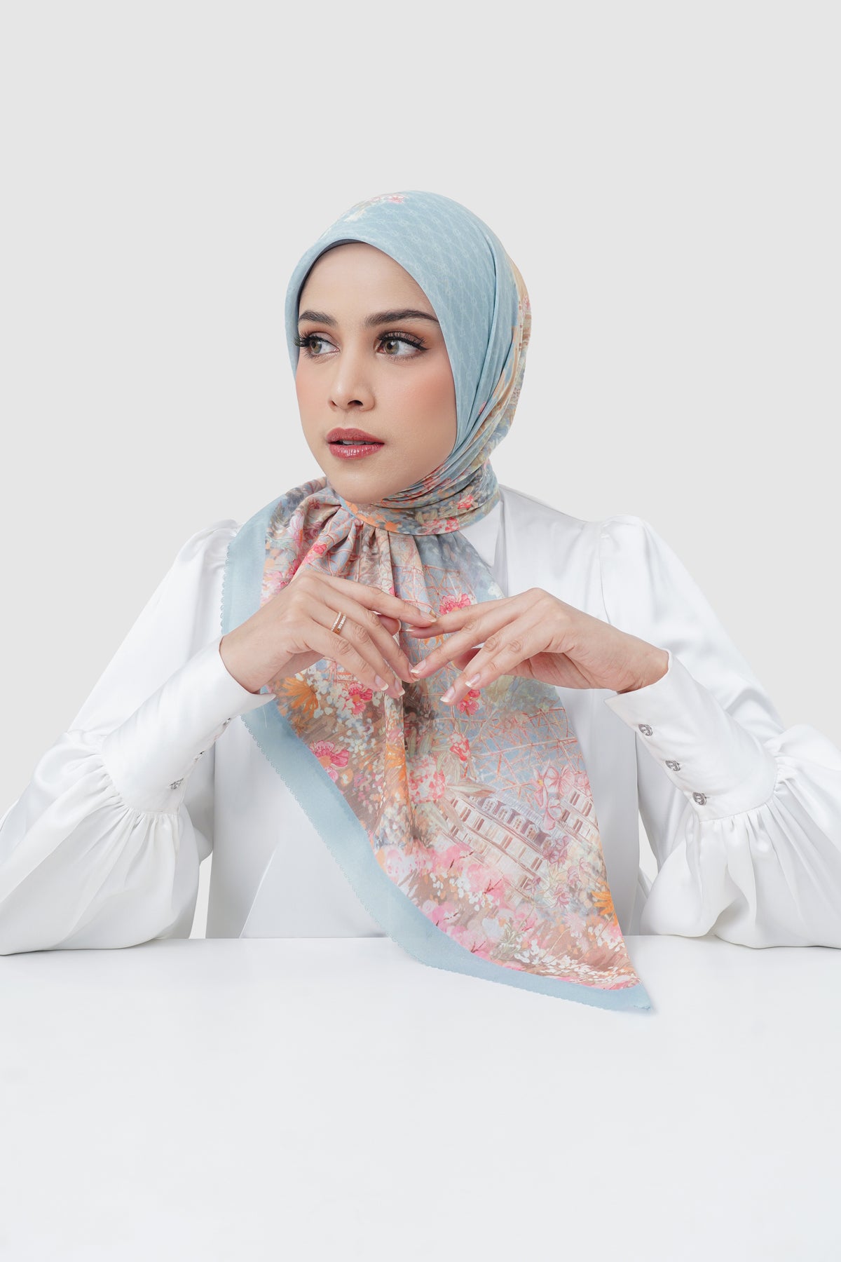 The Parisian 3.0 Square - Papillon