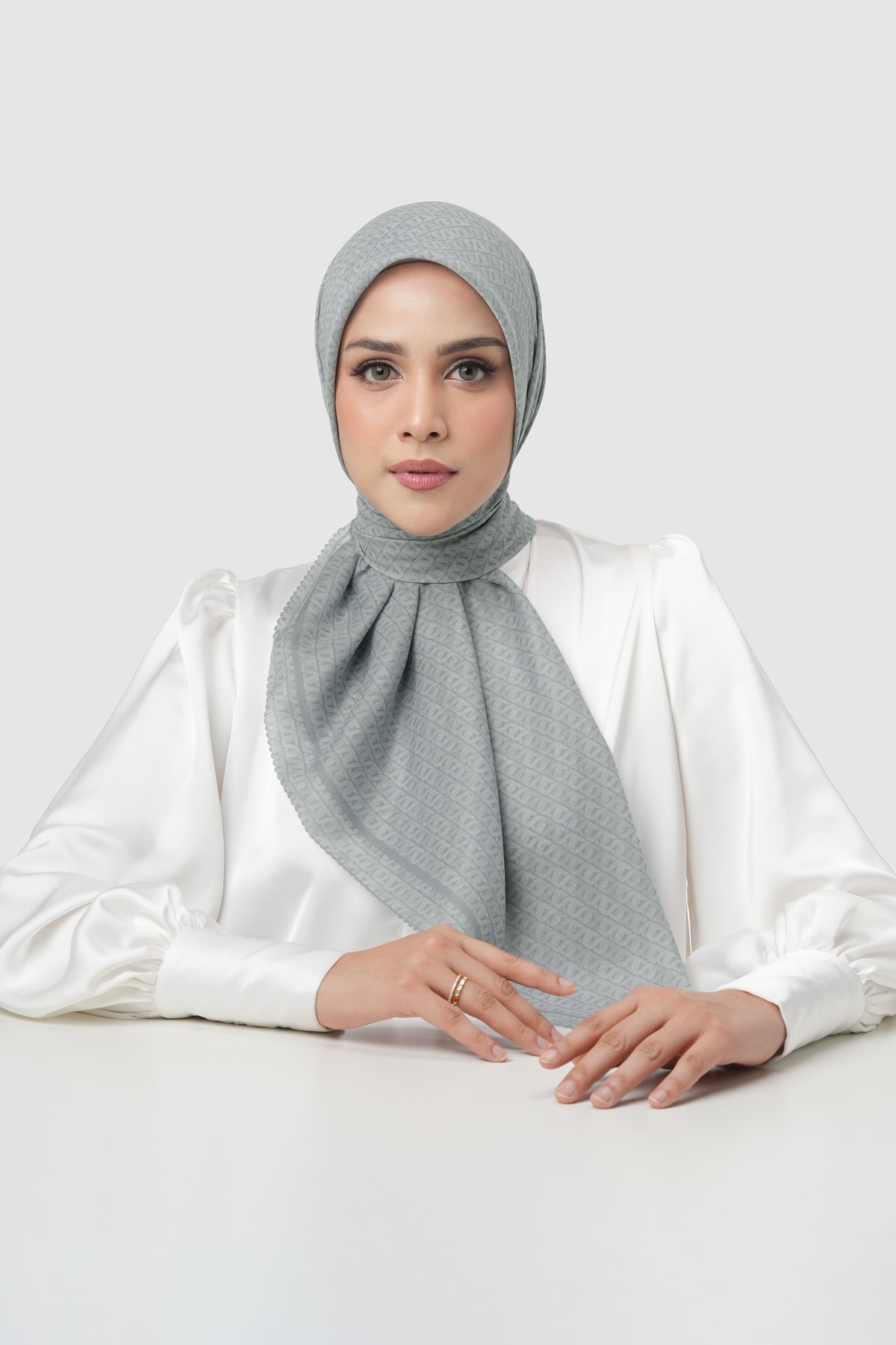 Interlock Voile Square - Paloma