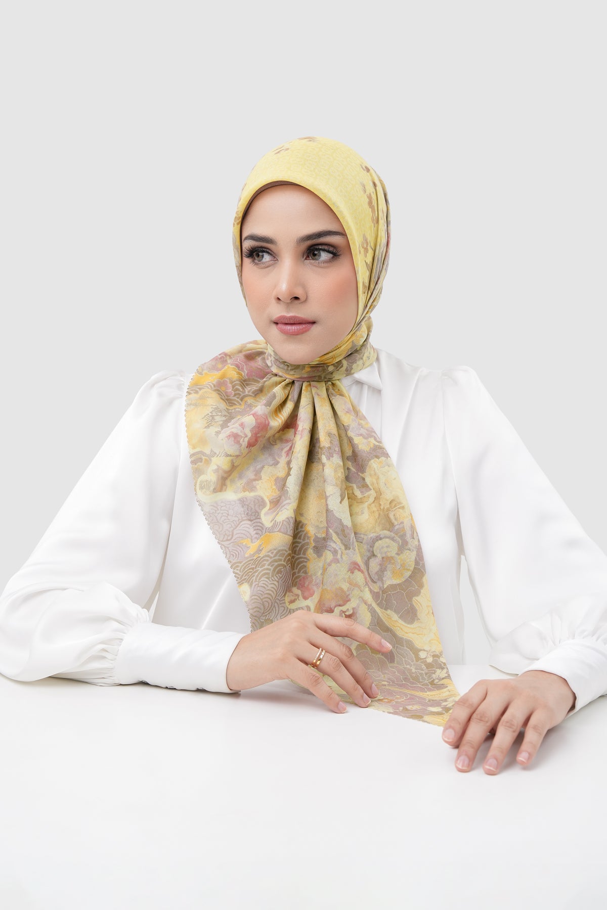 Kirei Satin Square - Origami