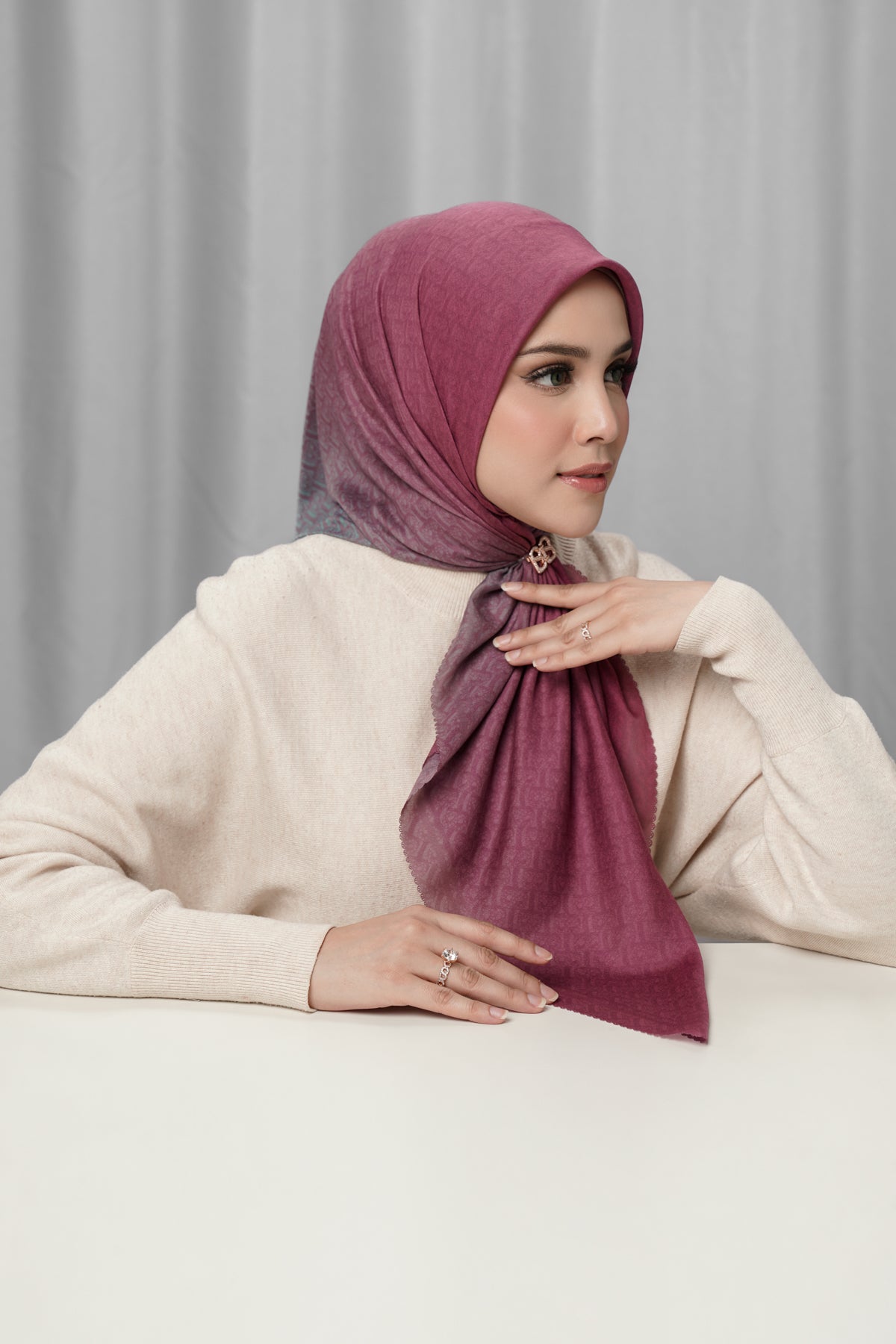 Bimu Horizon Satin Square - Vela