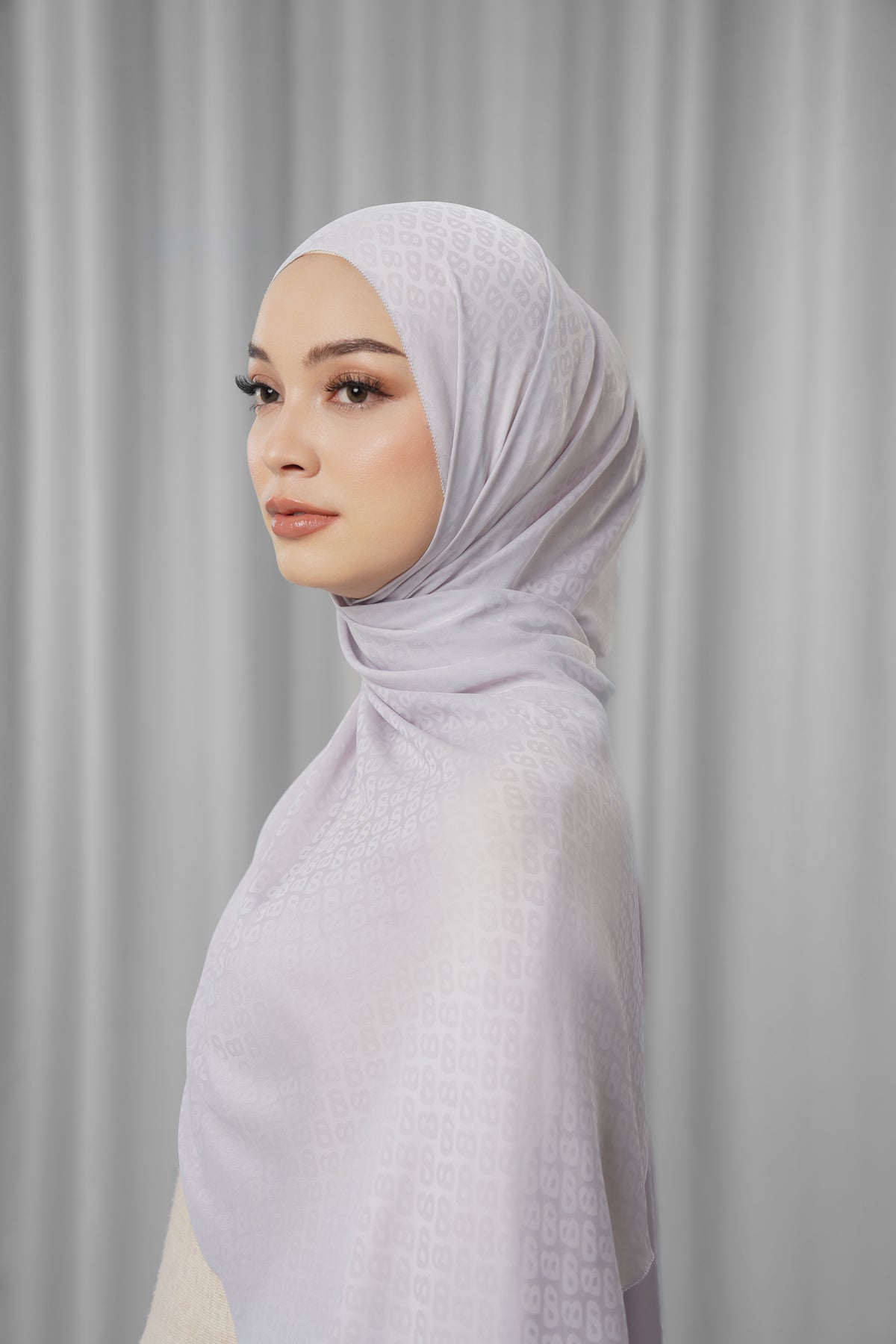 Tapis Satin Jacquard Shawl - Raindrops