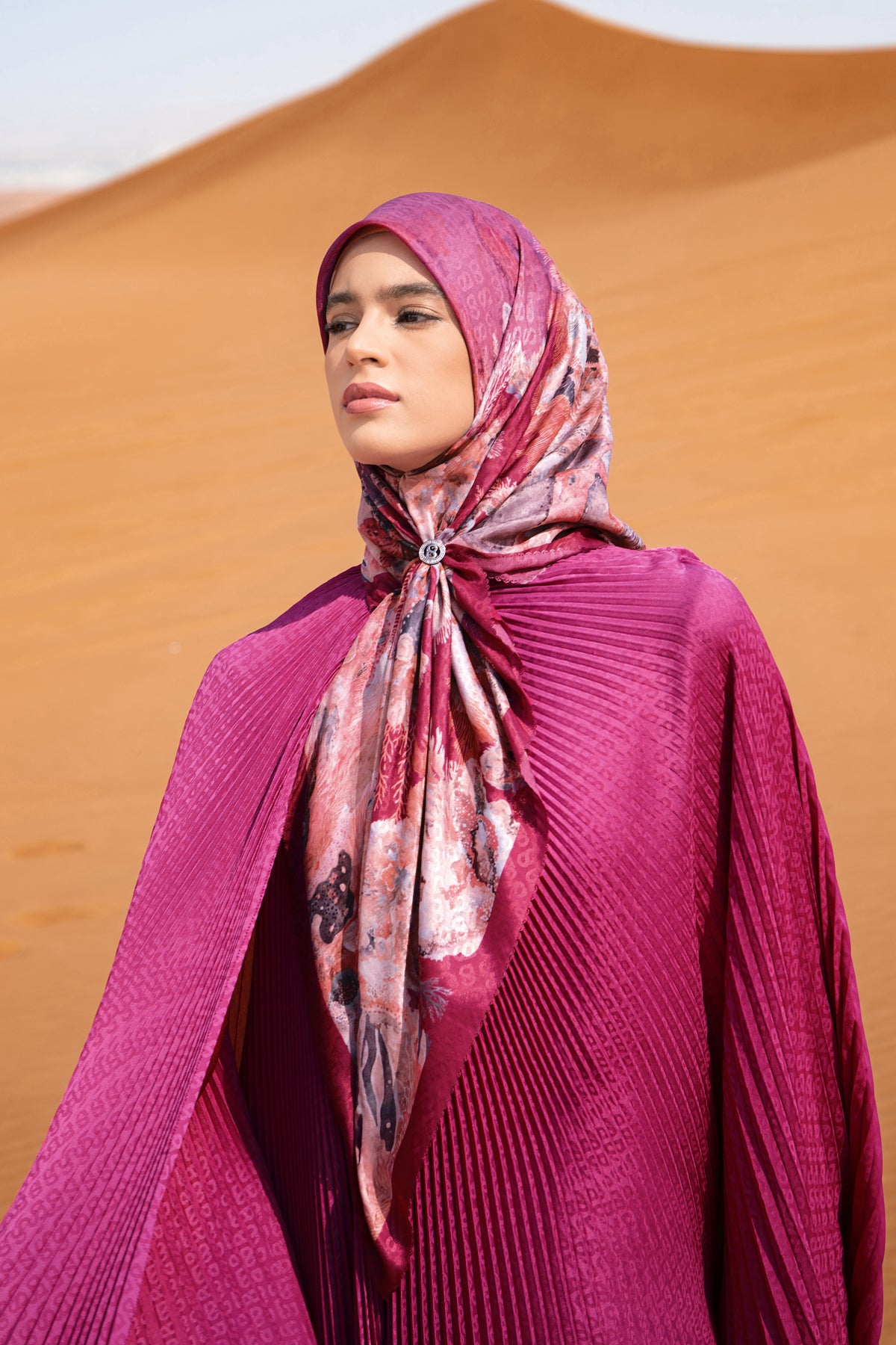 Dune Jacquard Voile Square - Fuchsine