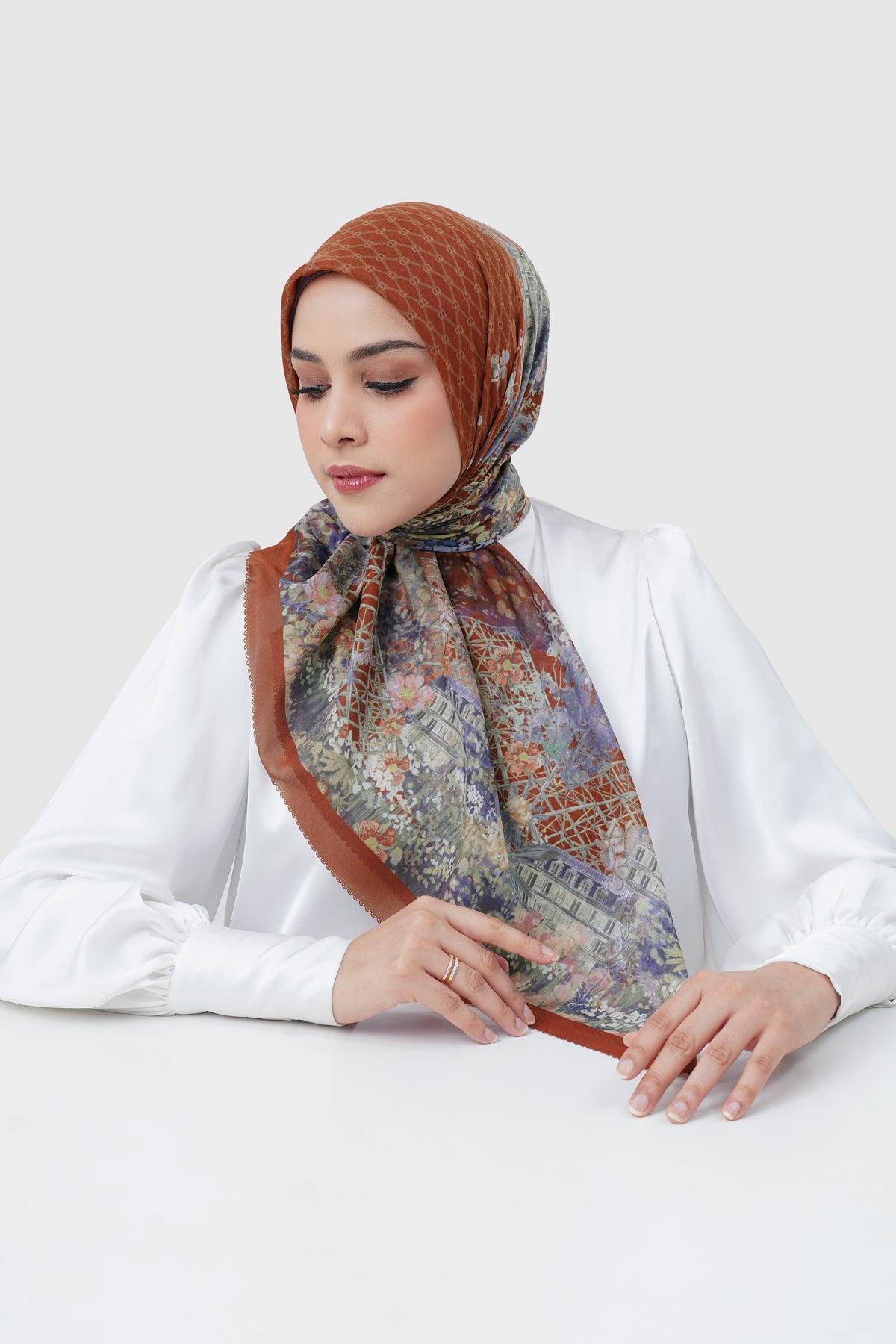 The Parisian 3.0 Square - Caramel