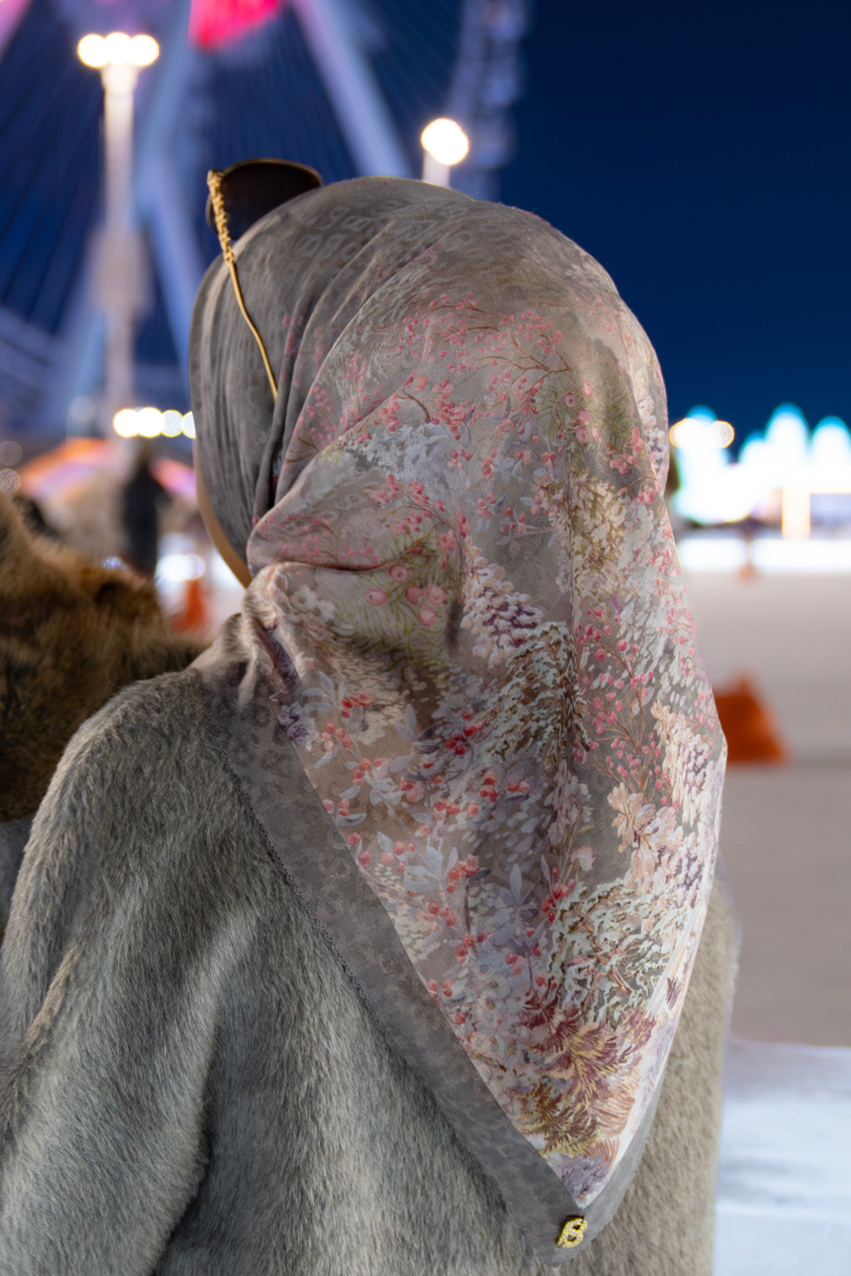 Holiday 3 Voile Square - Fog