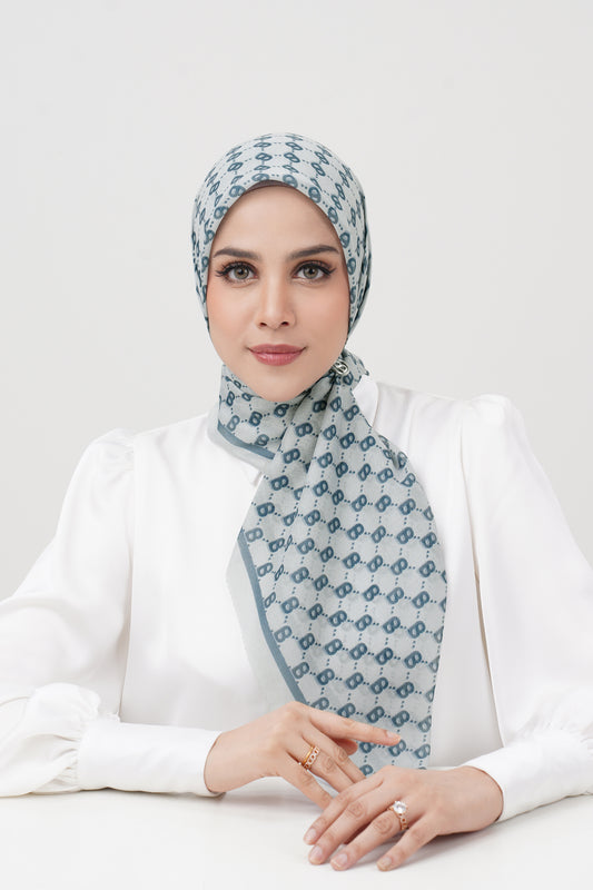 Beverly Square - Jay