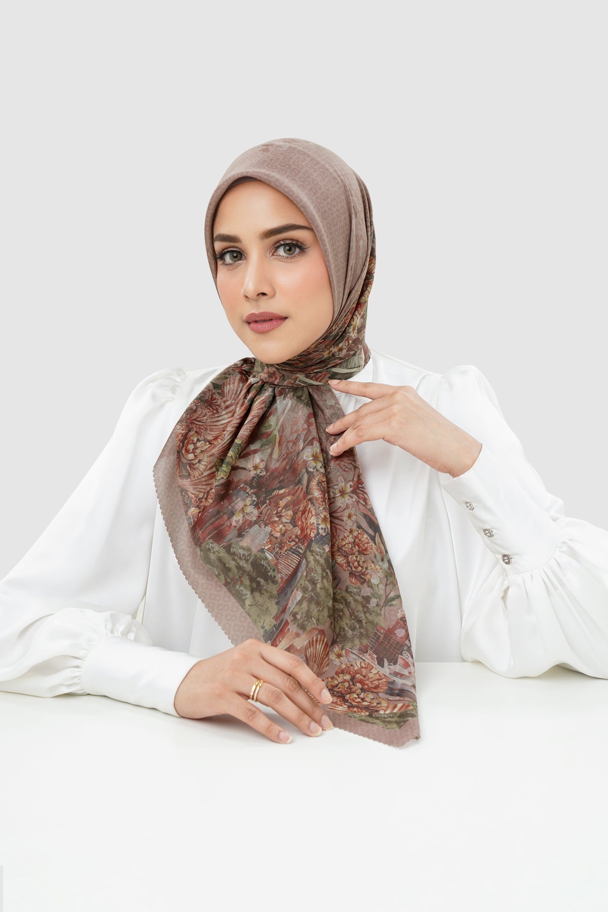 Singapore 2 Square Series - Chestnut