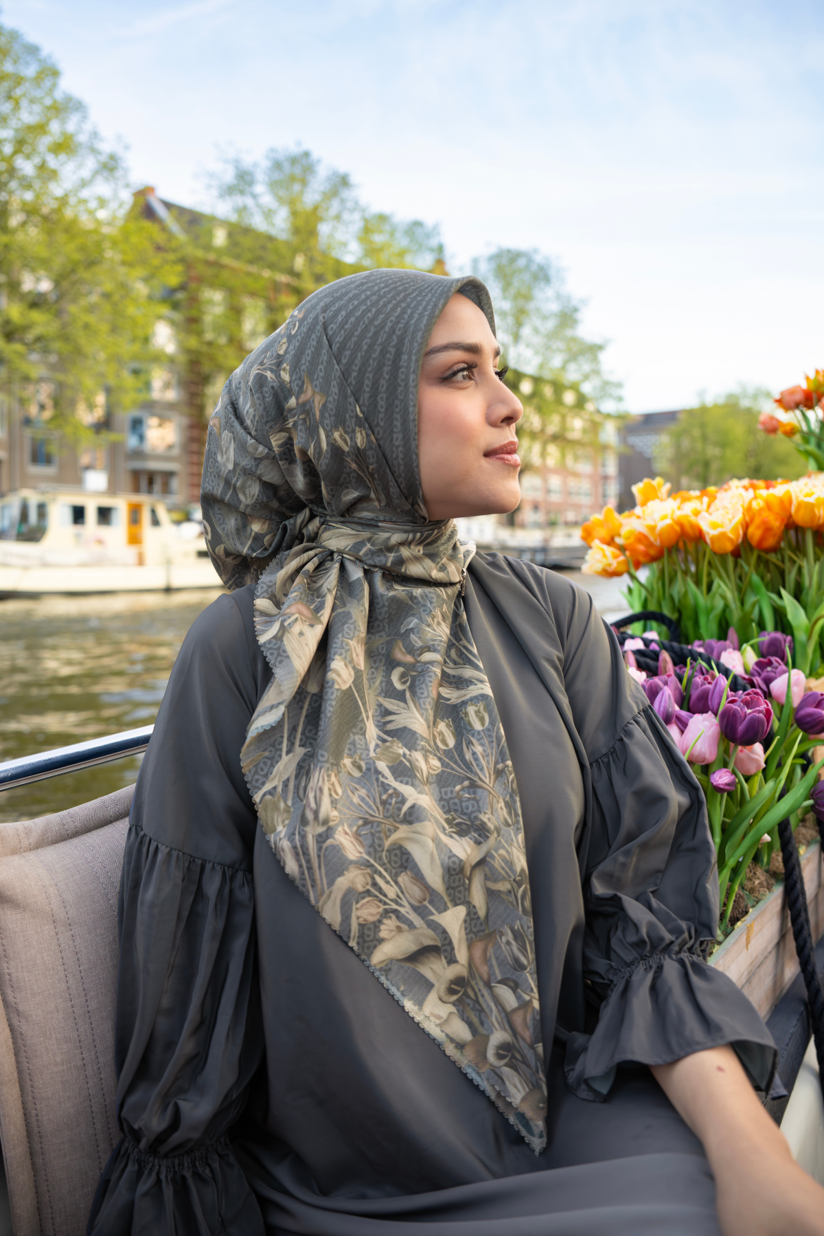 Tulip Voile Square - Moon