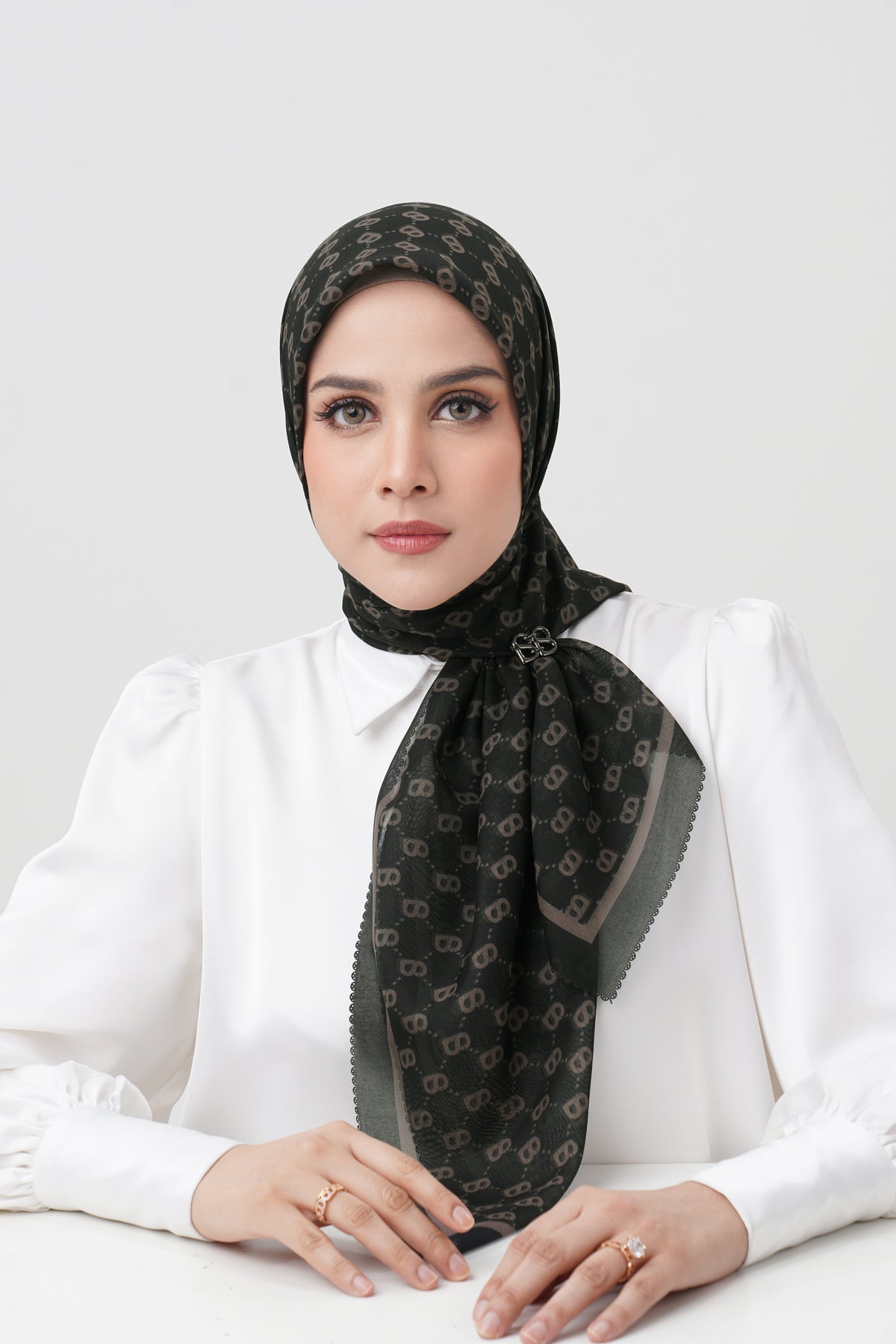 Beverly Square - Dates