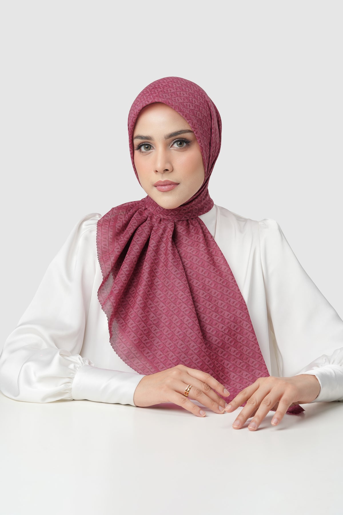 Interlock Voile Square - Mulberry