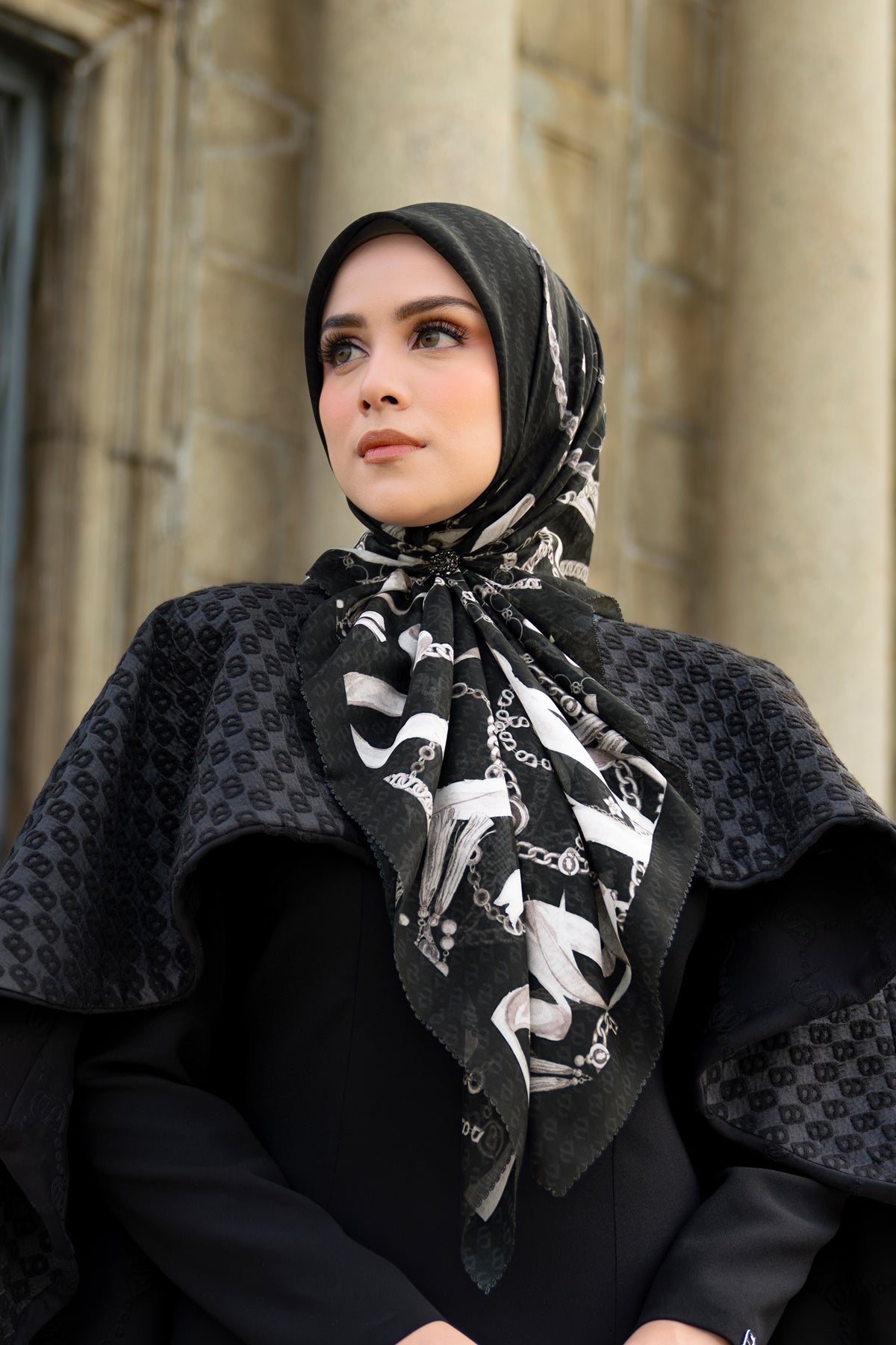 Signature Chain Square Series - Éclat