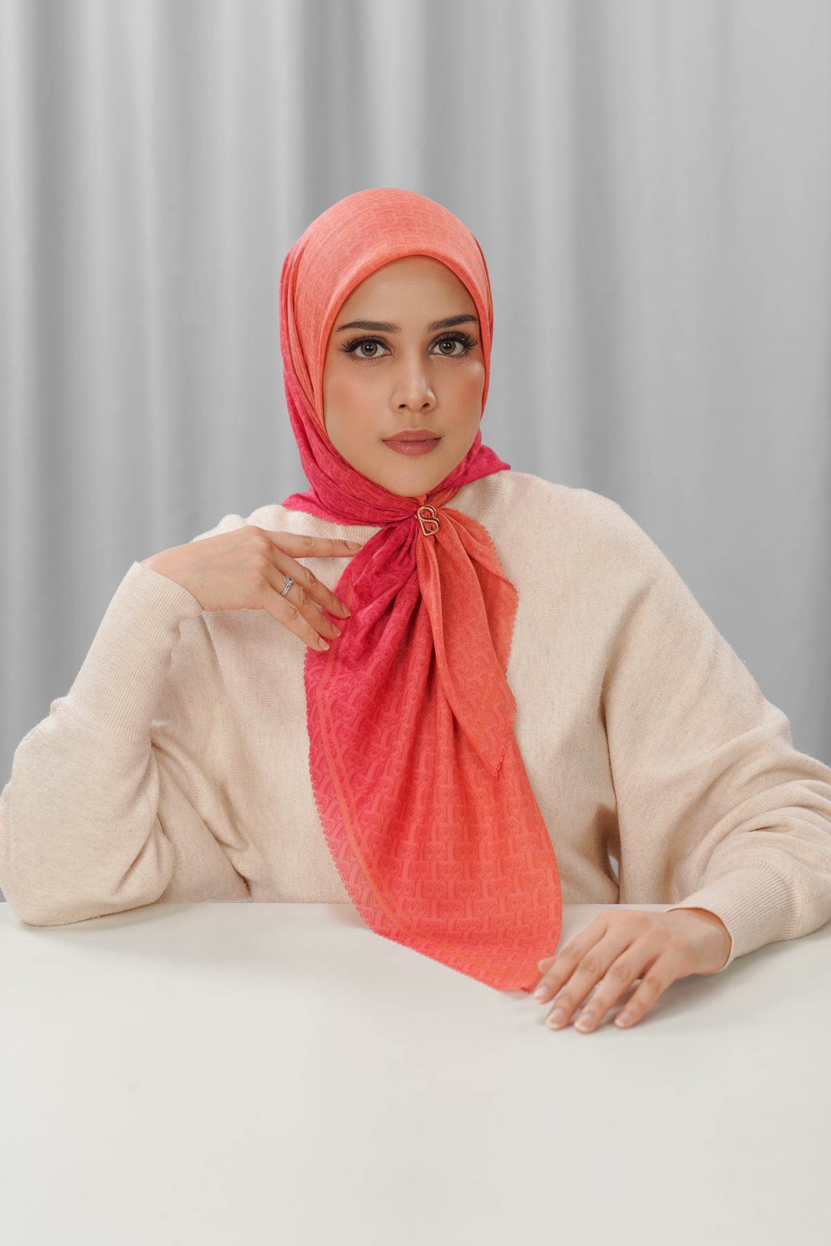 Bimu Horizon Satin Square - Phoenix