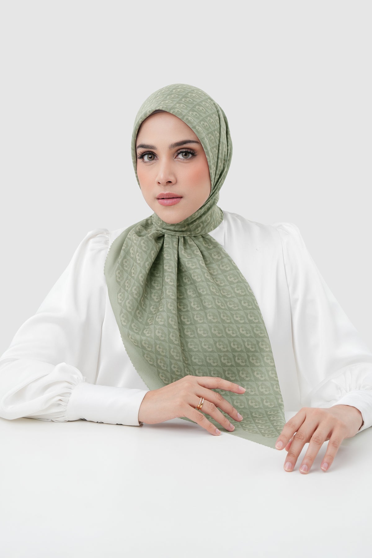 Prism Voile Square - Pistachio