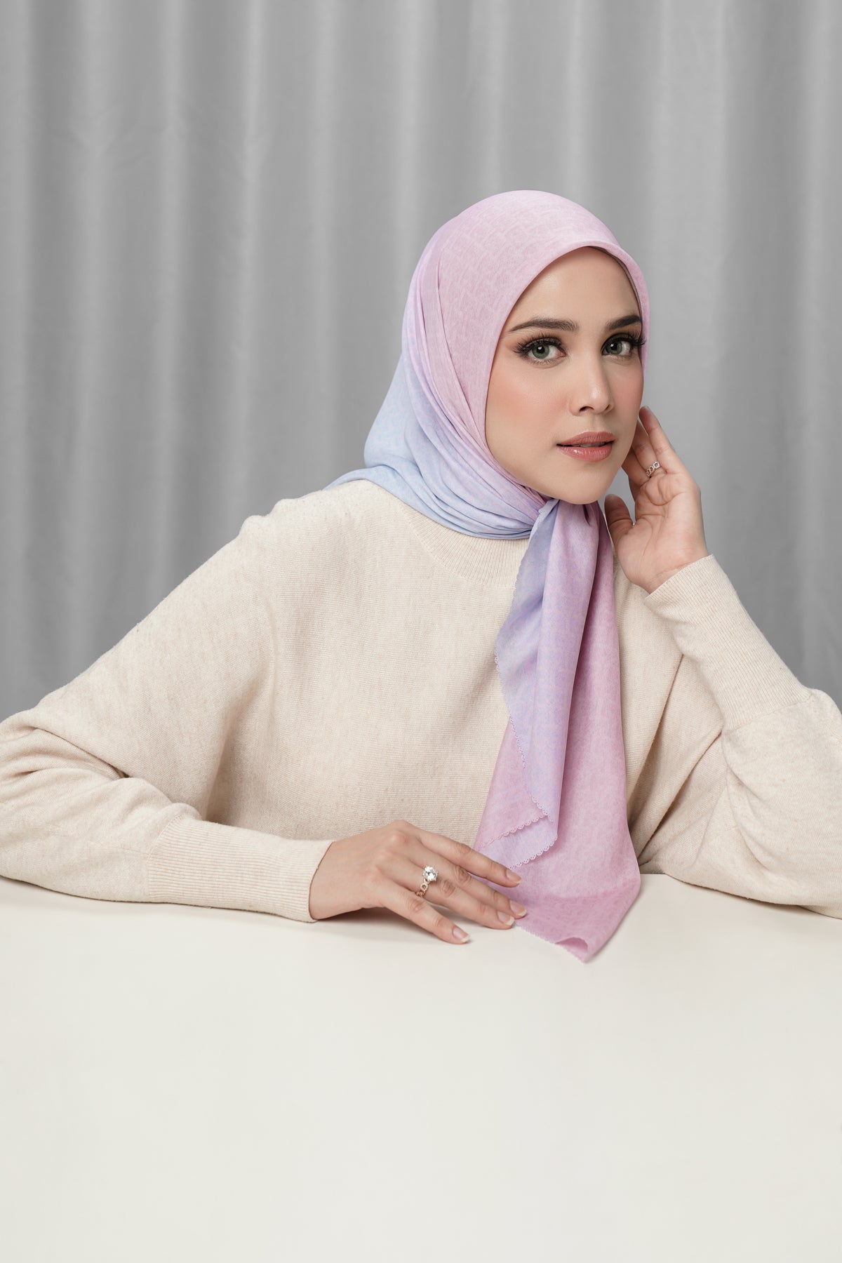 Bimu Horizon Satin Square - Rhea