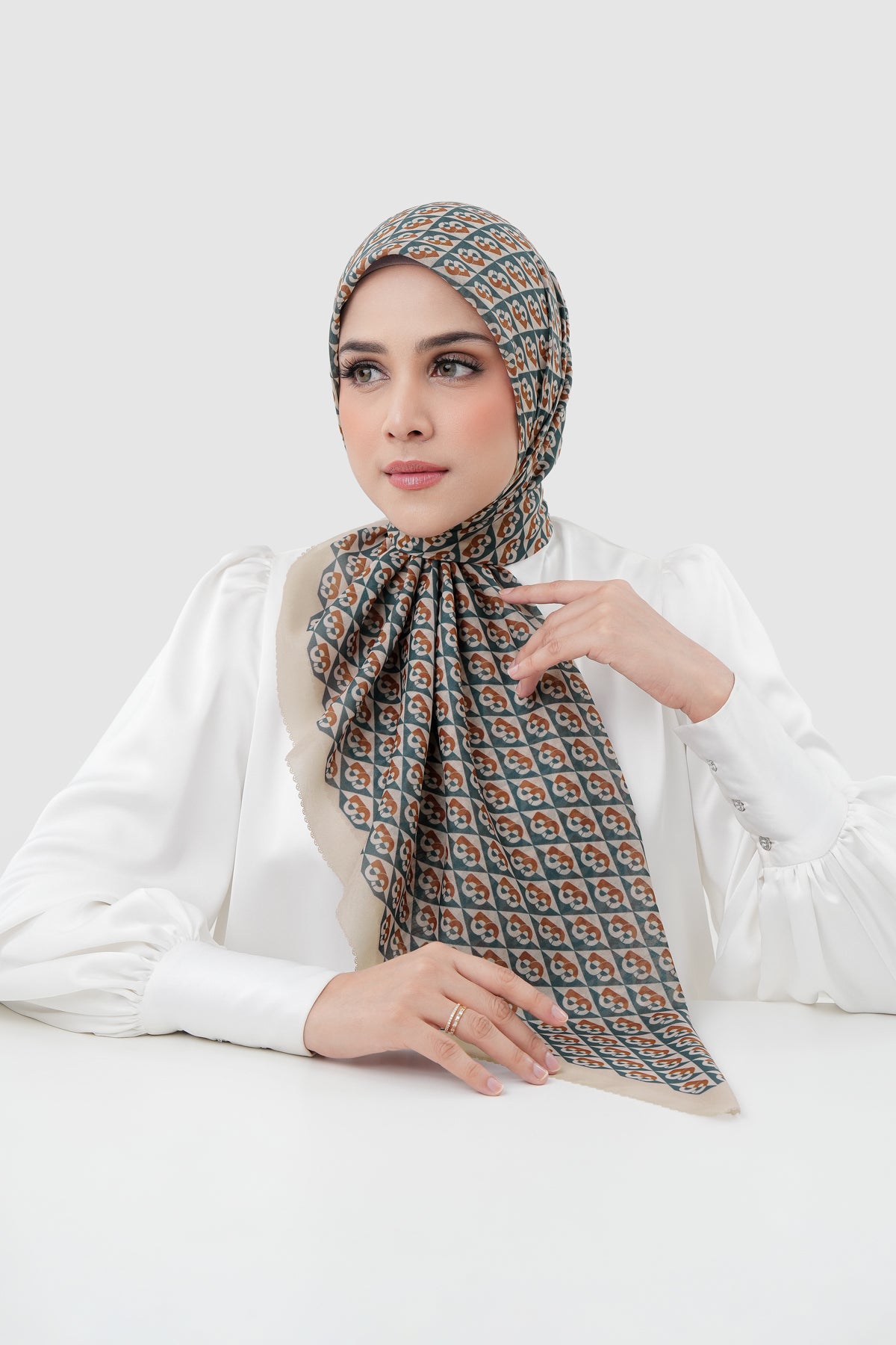 Prism Voile Square - Toasty