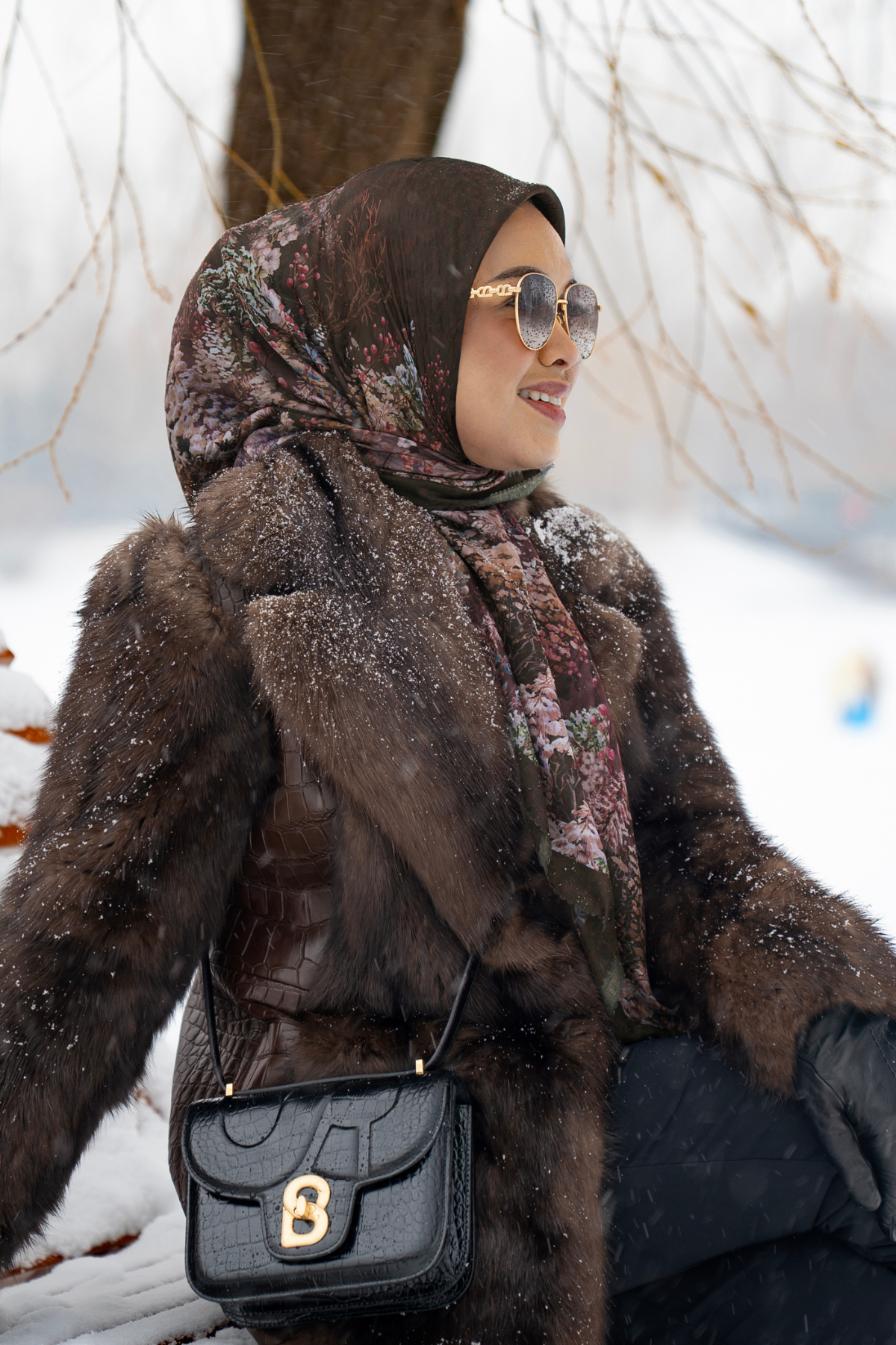 Holiday 3 Voile Square - Cocoa