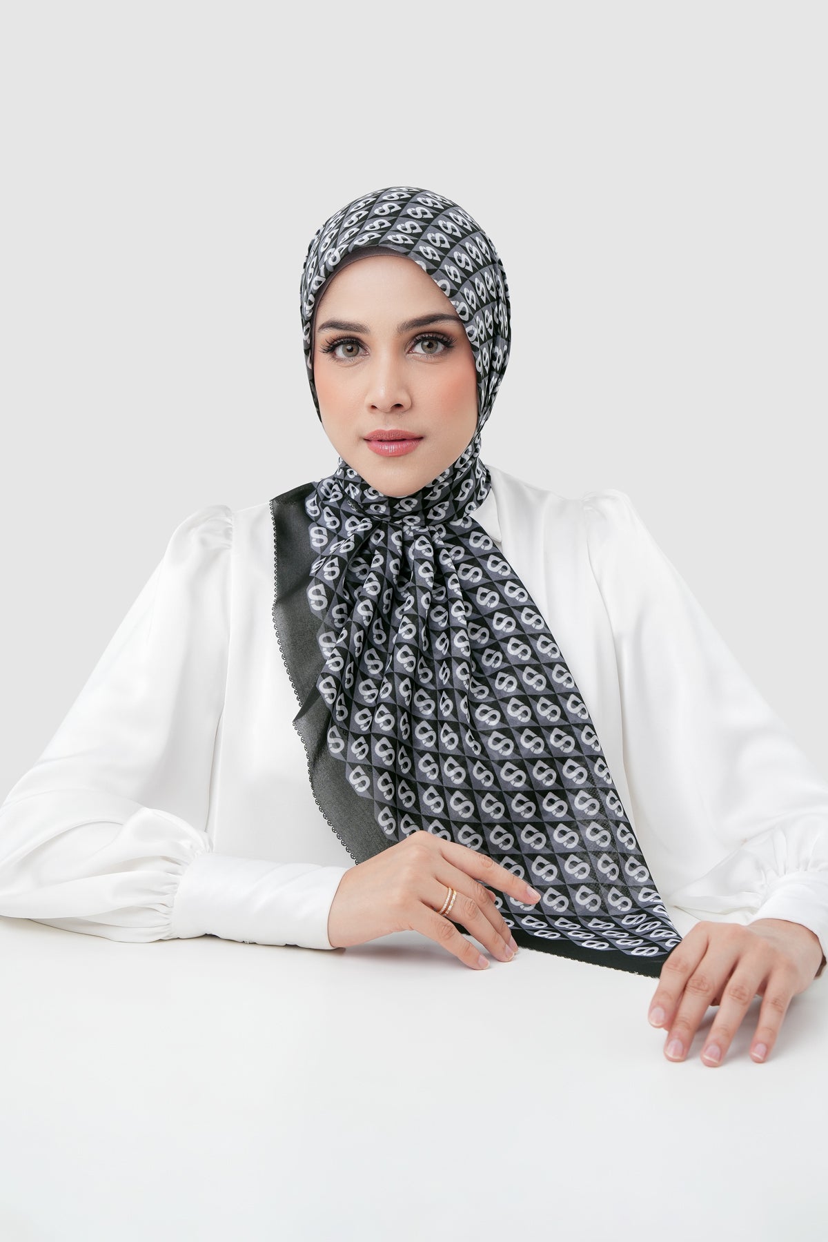 Prism Voile Square - Cookies N Cream