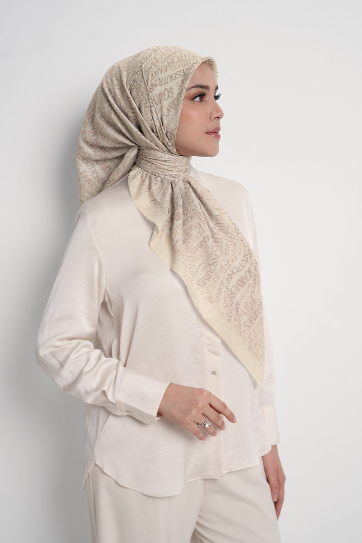 Waves Monogram Square - Sandshell