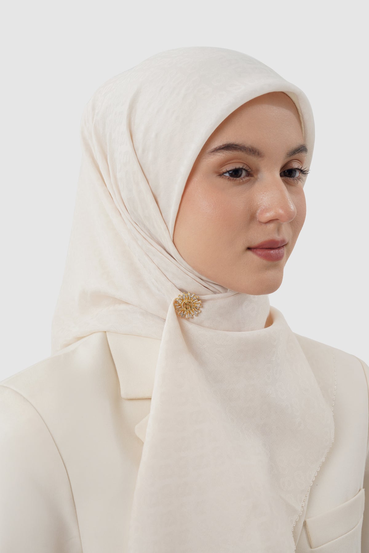 Round Pin Brooch Package 05 - Gold