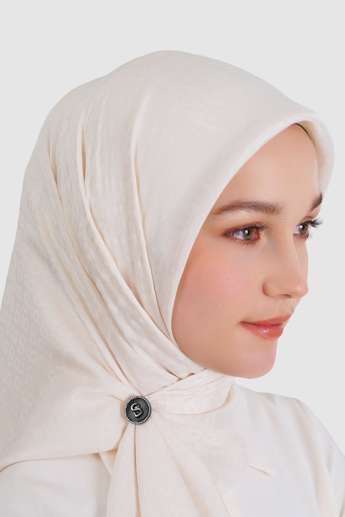 Round Pin Brooch Package 04 - Hematite