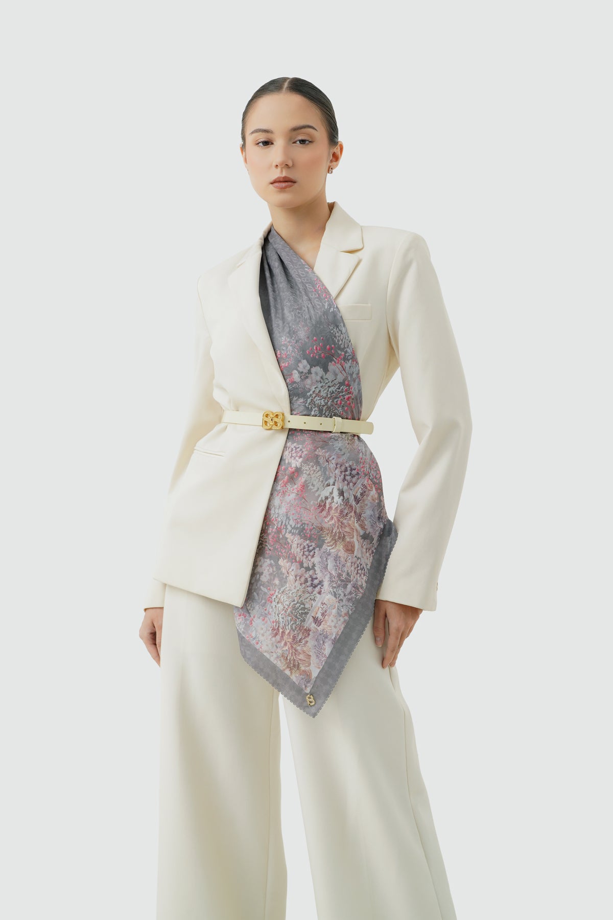 Holiday 3 Voile Square - Fog