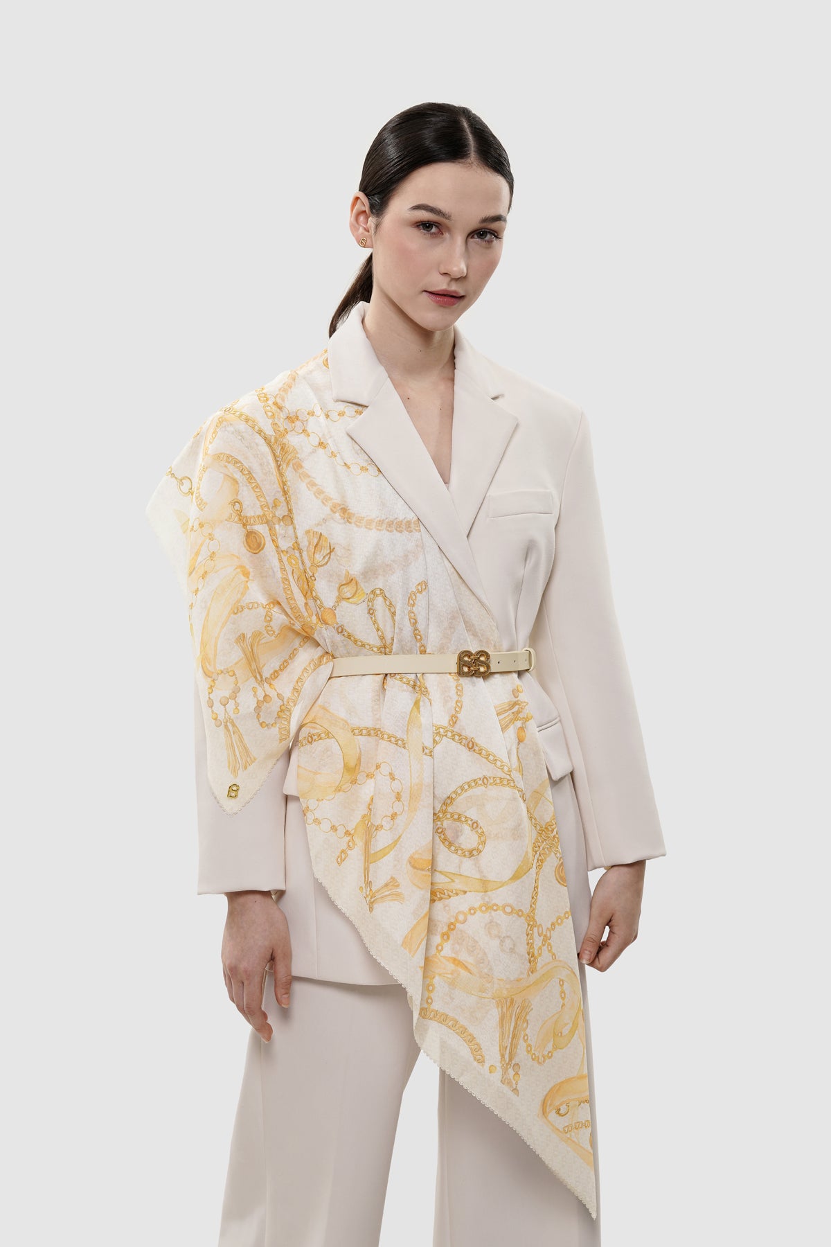 Signature Chain Square Series - Chantilly