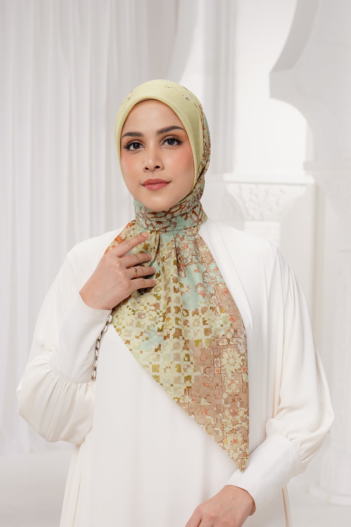 Moroccan Satin Square - Butter