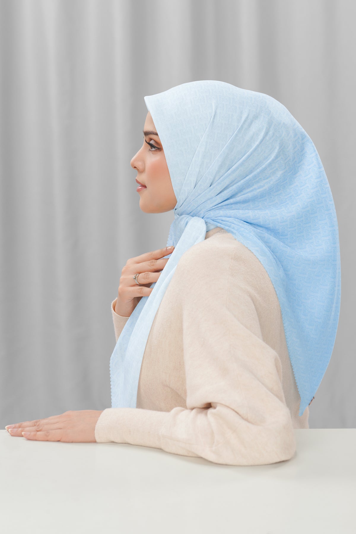 Bimu Horizon Satin Square - Spica