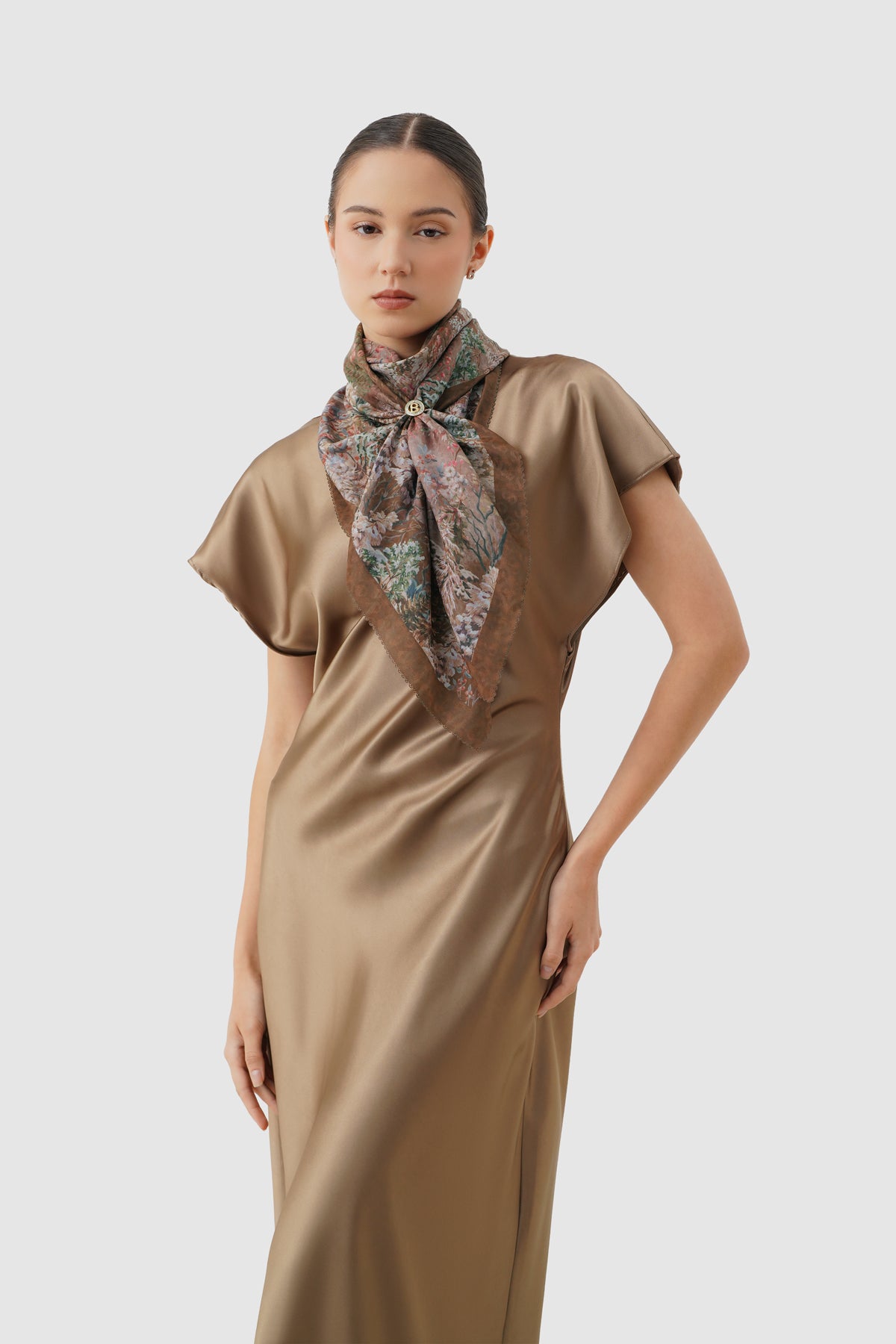 Holiday 3 Voile Square - Pine