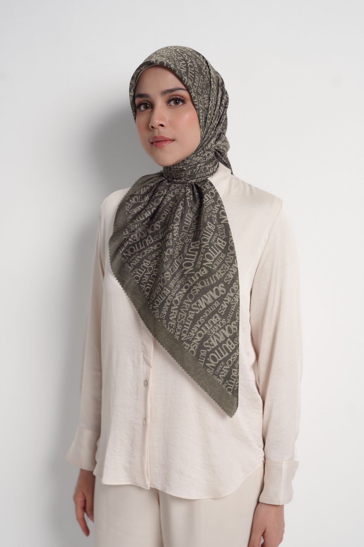 Waves Monogram Square - Seal Brown