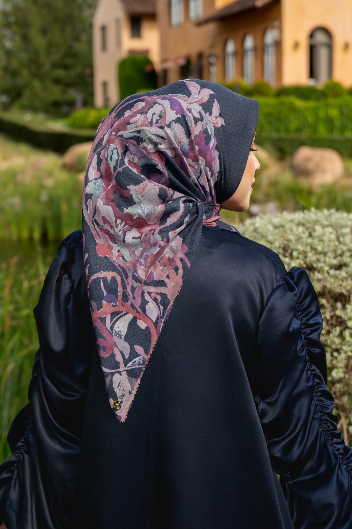 Velmora Square Series - Ink