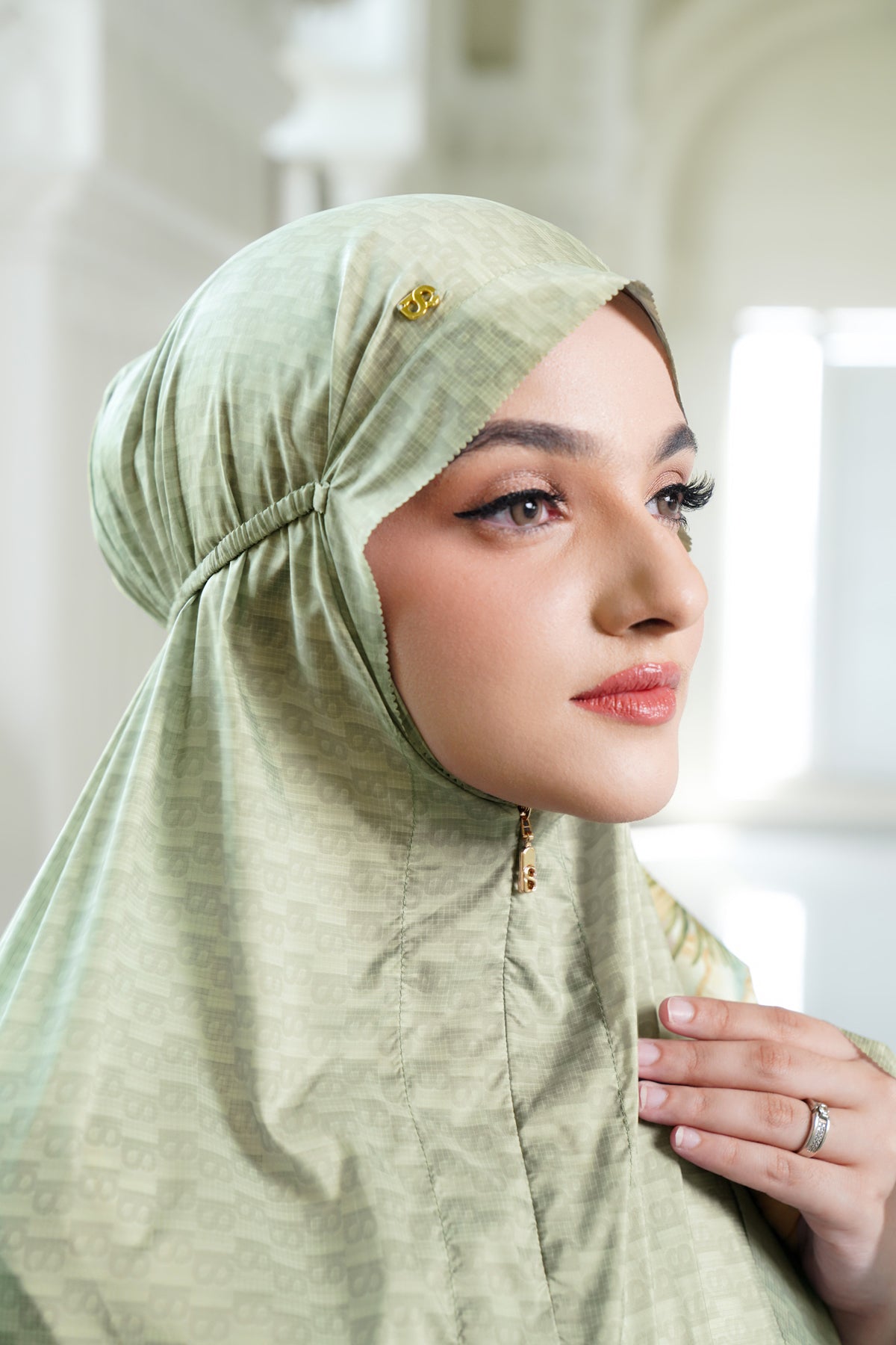 Forestis Capsule Prayer Robe - Pineleaf