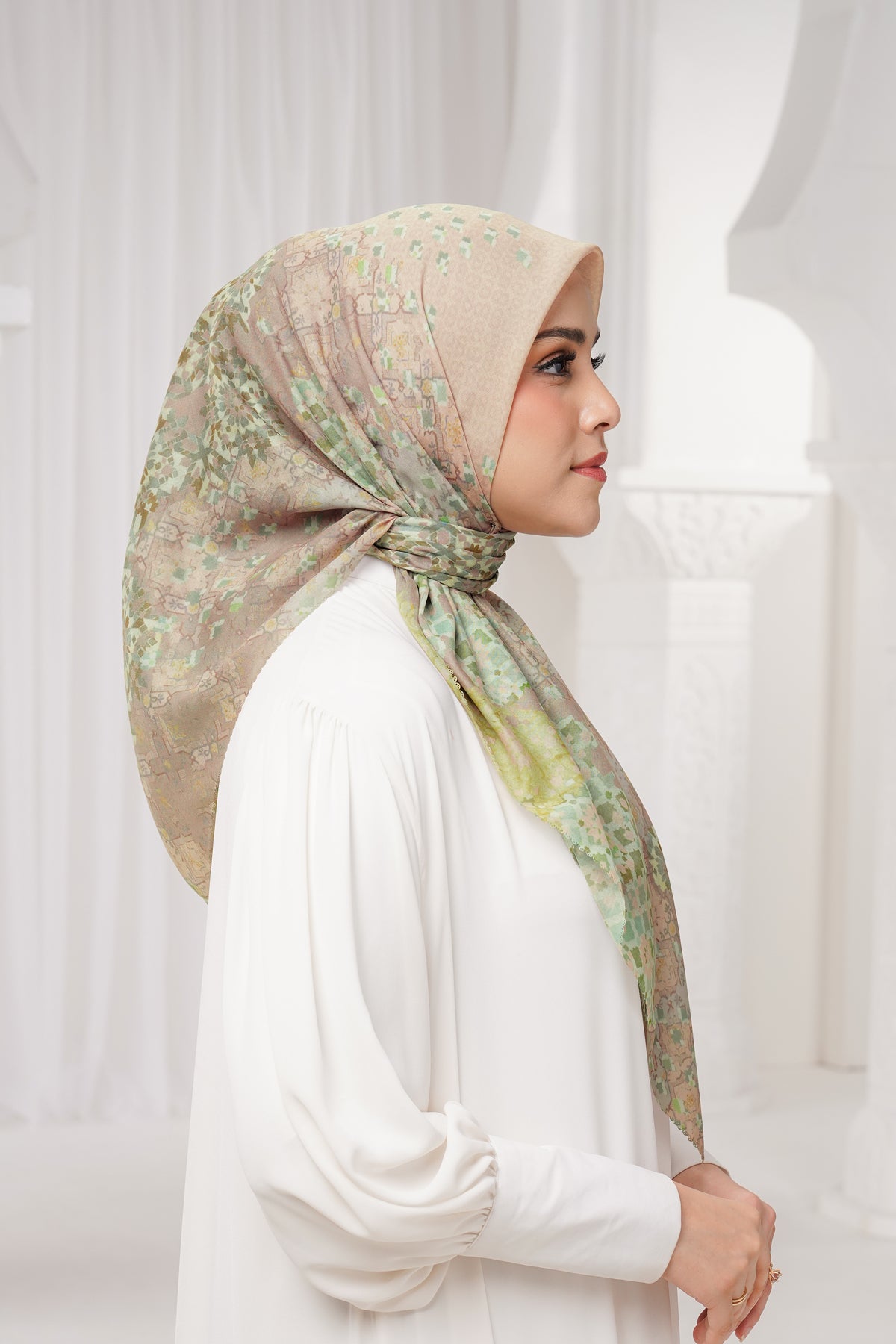 Moroccan Satin Square - Apricot