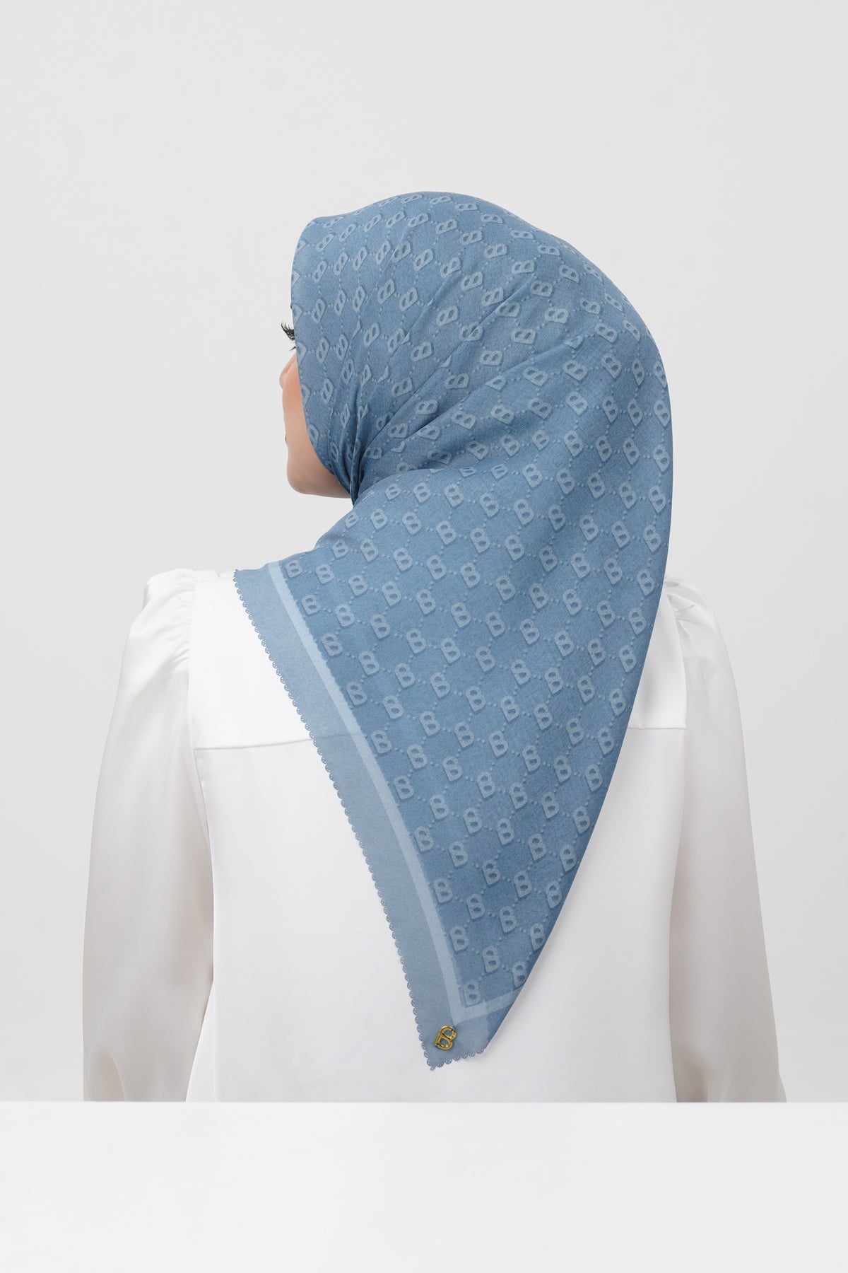 Beverly Square - Carolina Blue