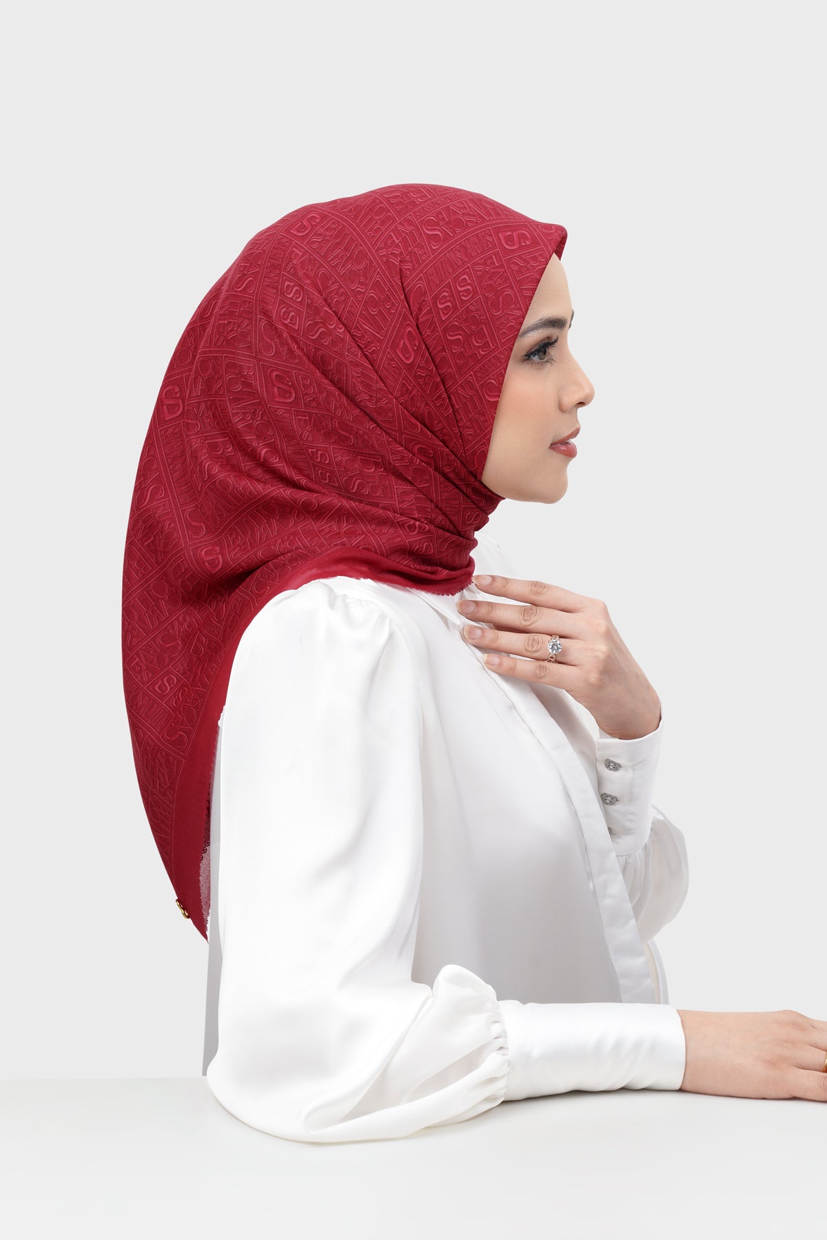 Typograph Square - Haute Red