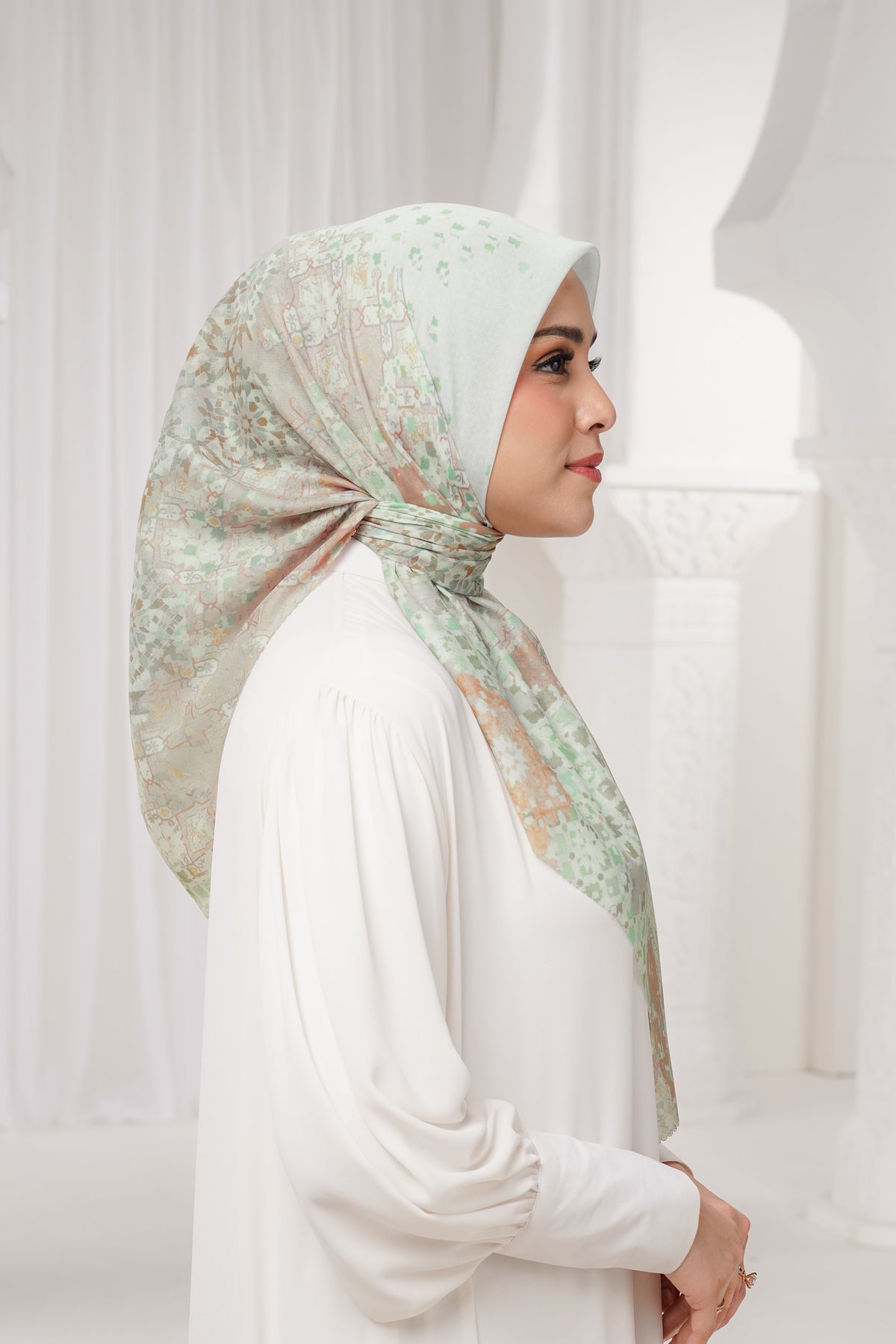 Moroccan Satin Square - Jasmine