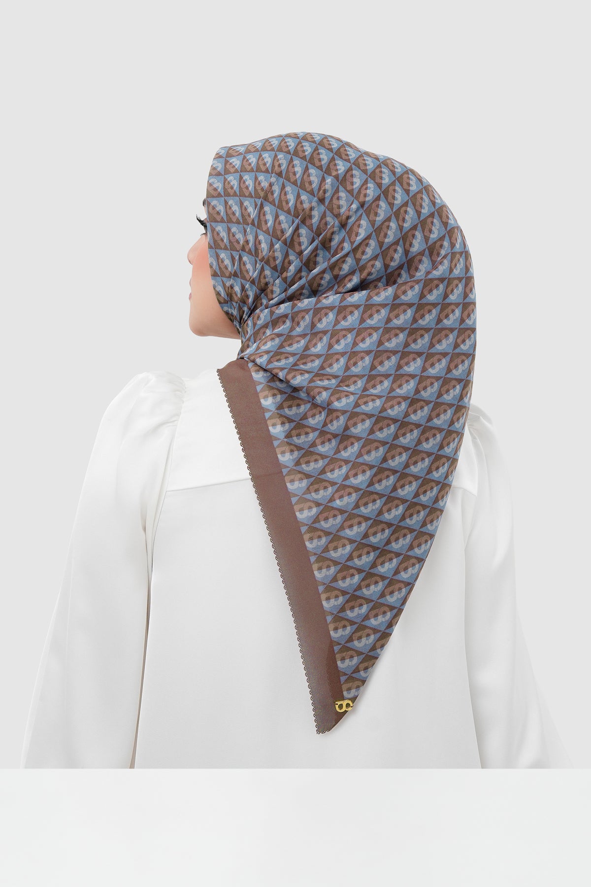 Prism Voile Square - Fuzzy Wuzzy