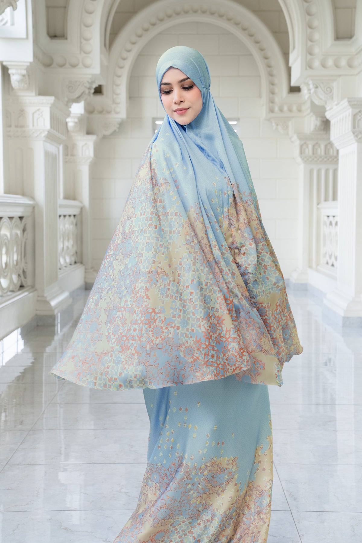Moroccan Prayer Robe - Oasis