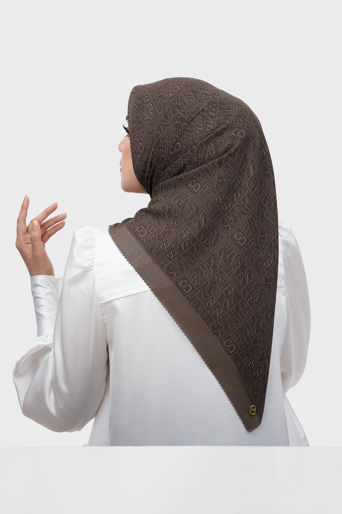 Typograph Square - Downtown Brown