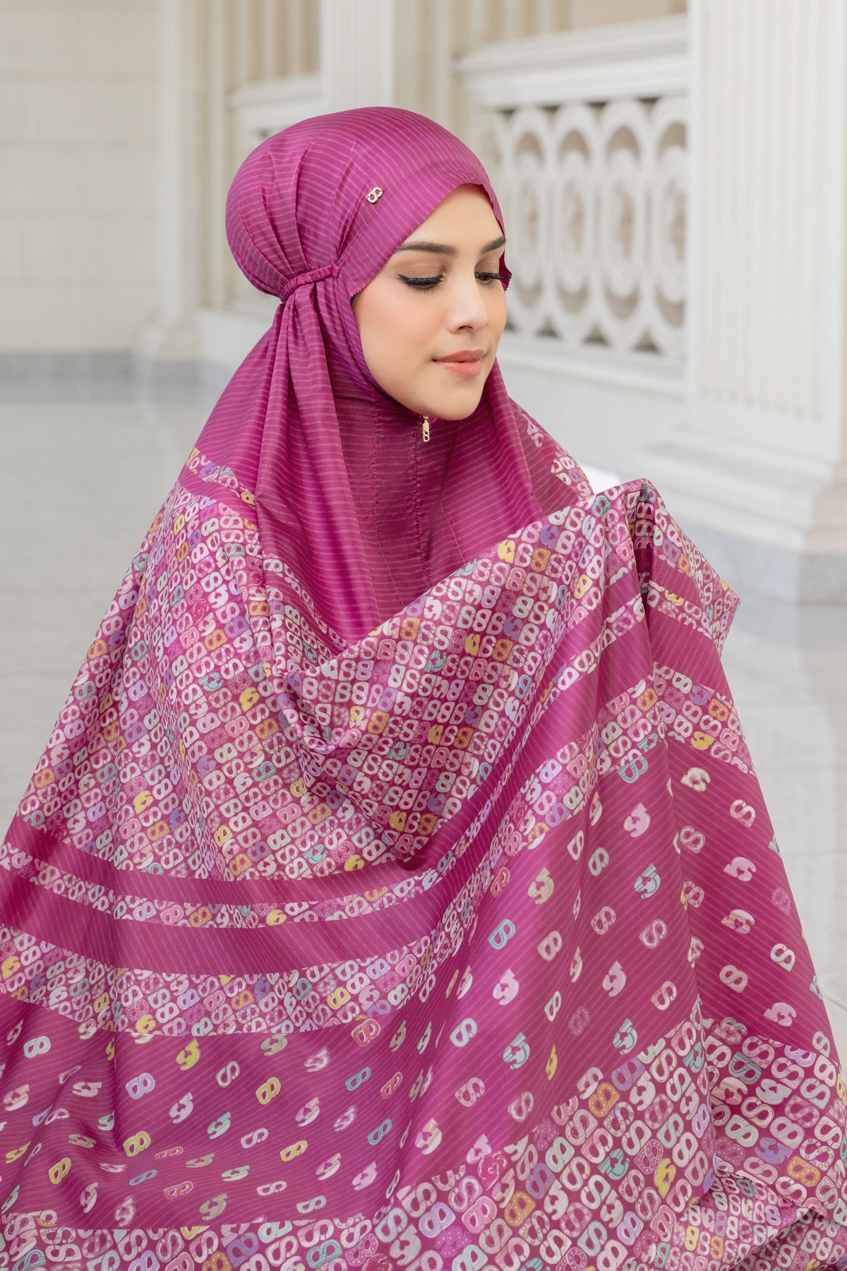 Nagita Capsule Prayer Robe - Fuchsia Rose