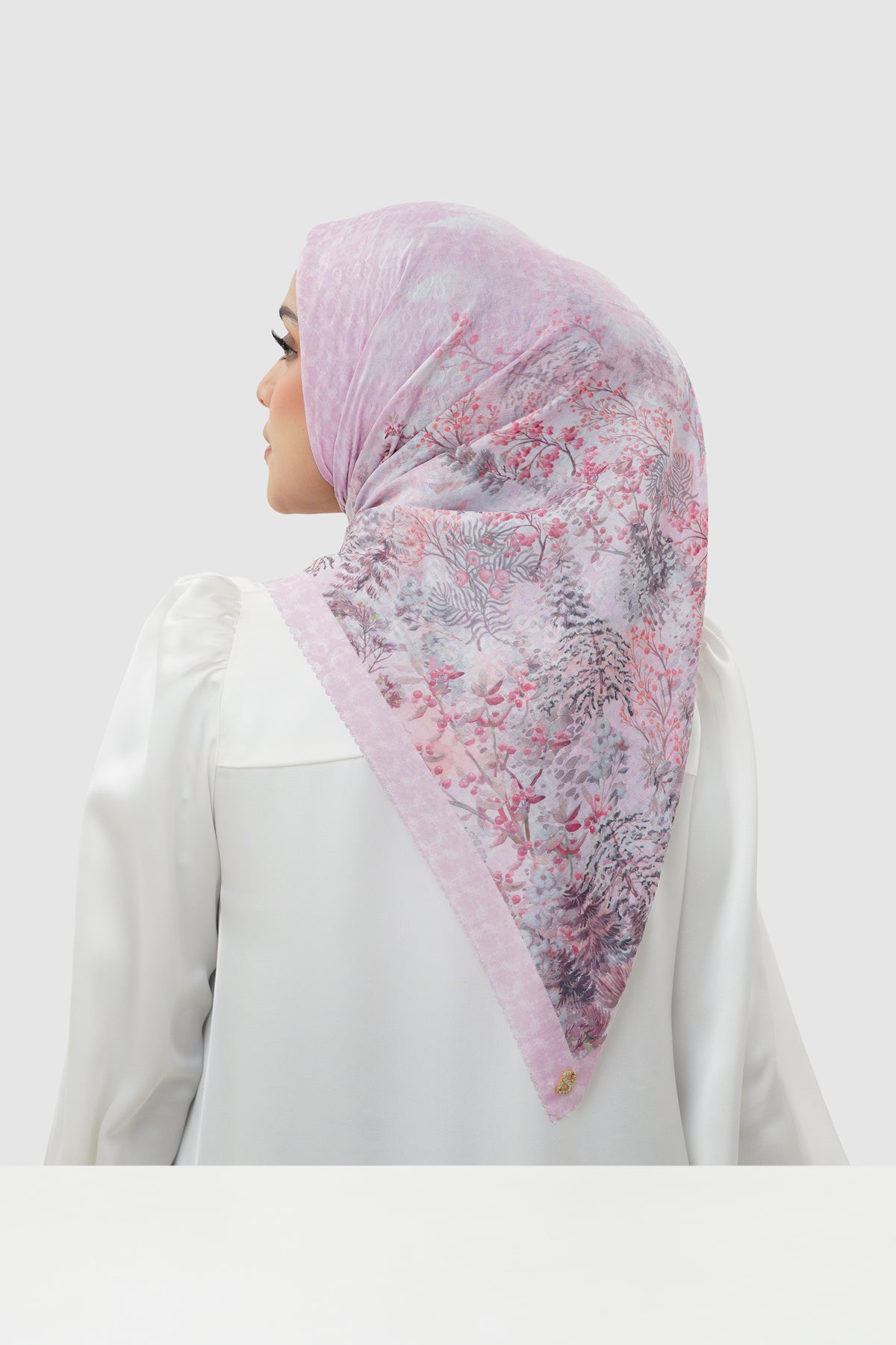 Holiday 3 Voile Square - Snowdrift Pink