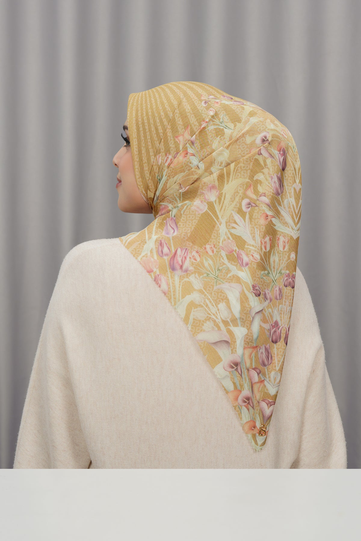 Tulip Voile Square - Honey